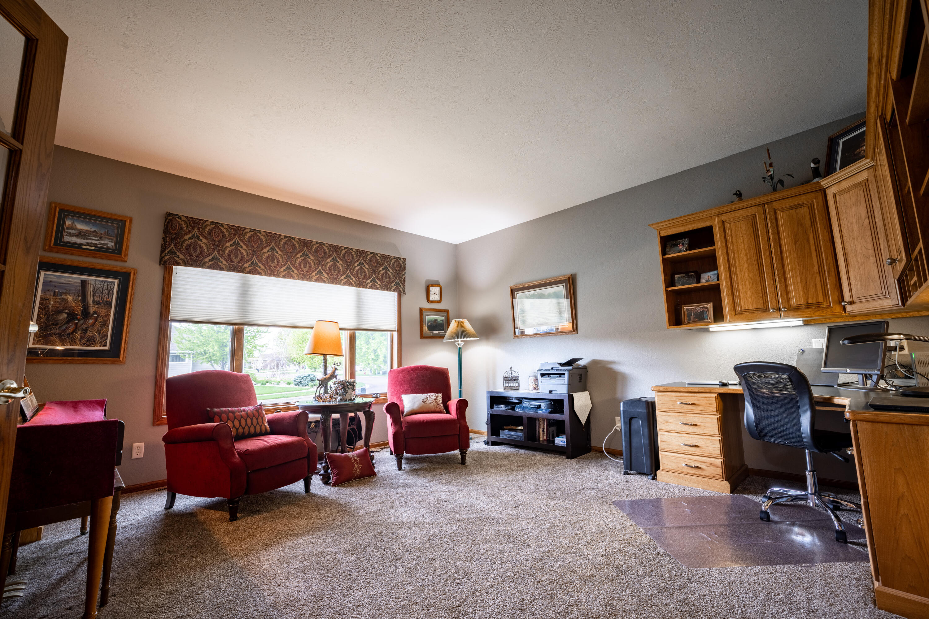 2904 Thunderbird Dr