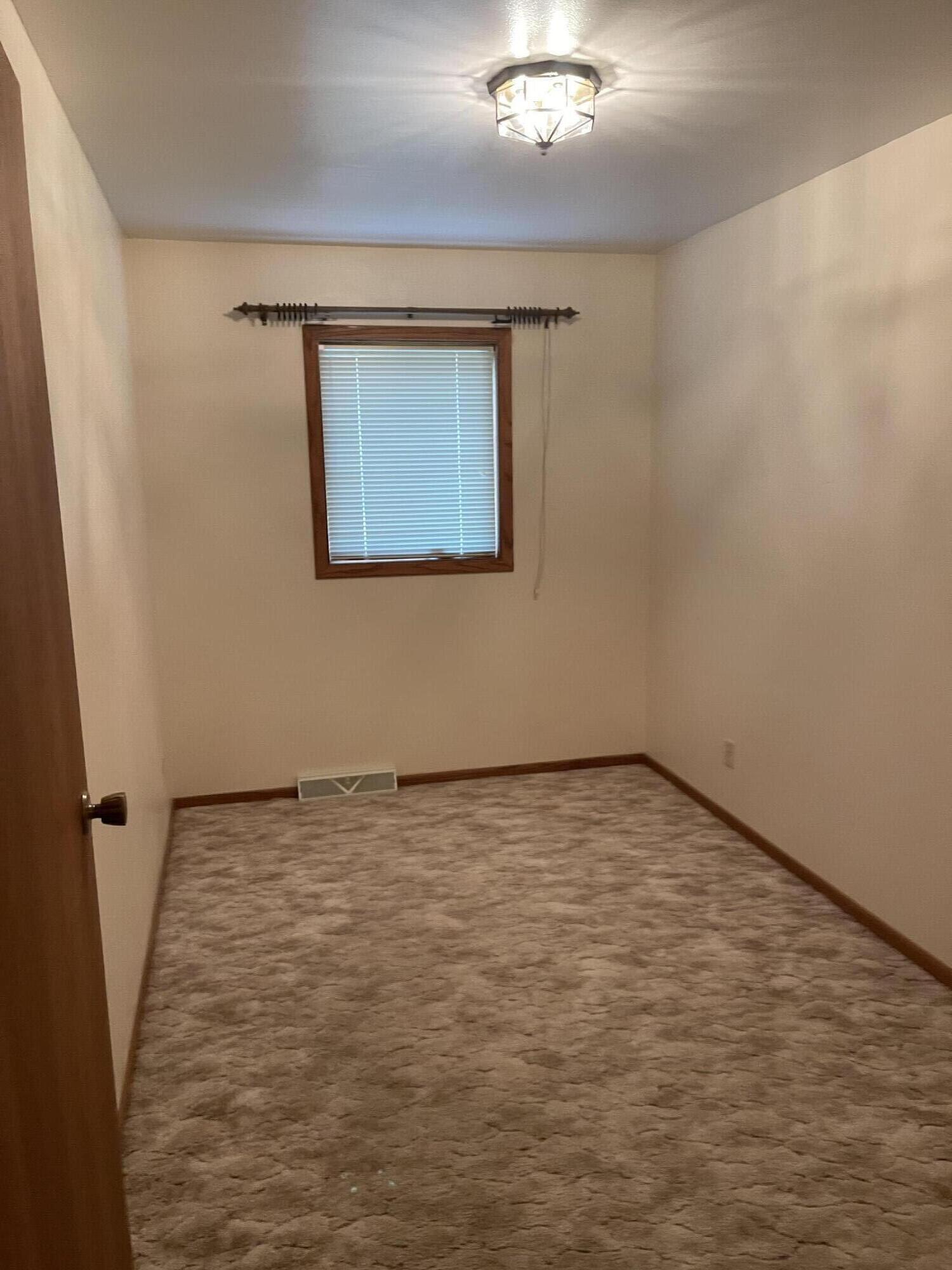615 S Minnesota