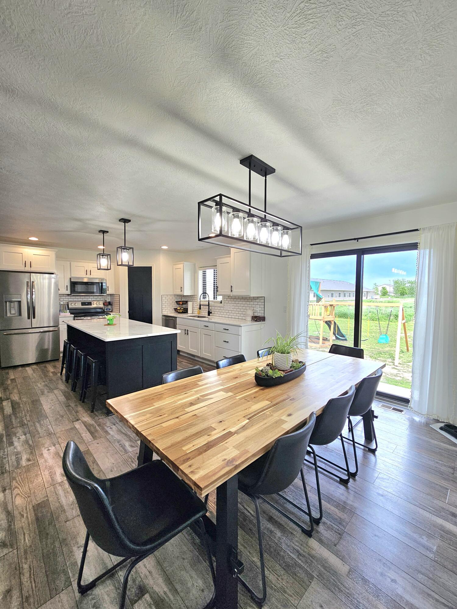 2306 Urbana Dr