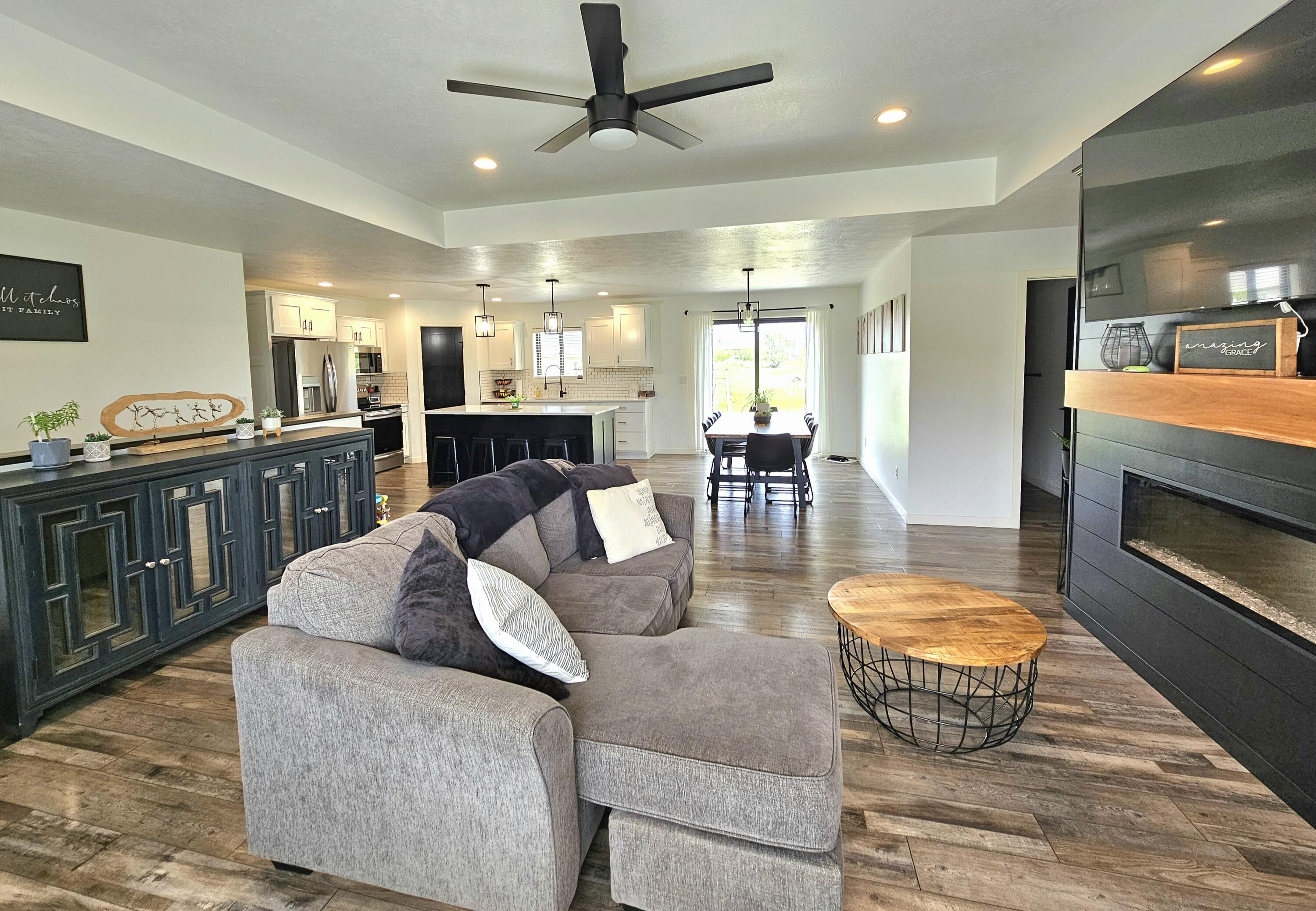 2306 Urbana Dr