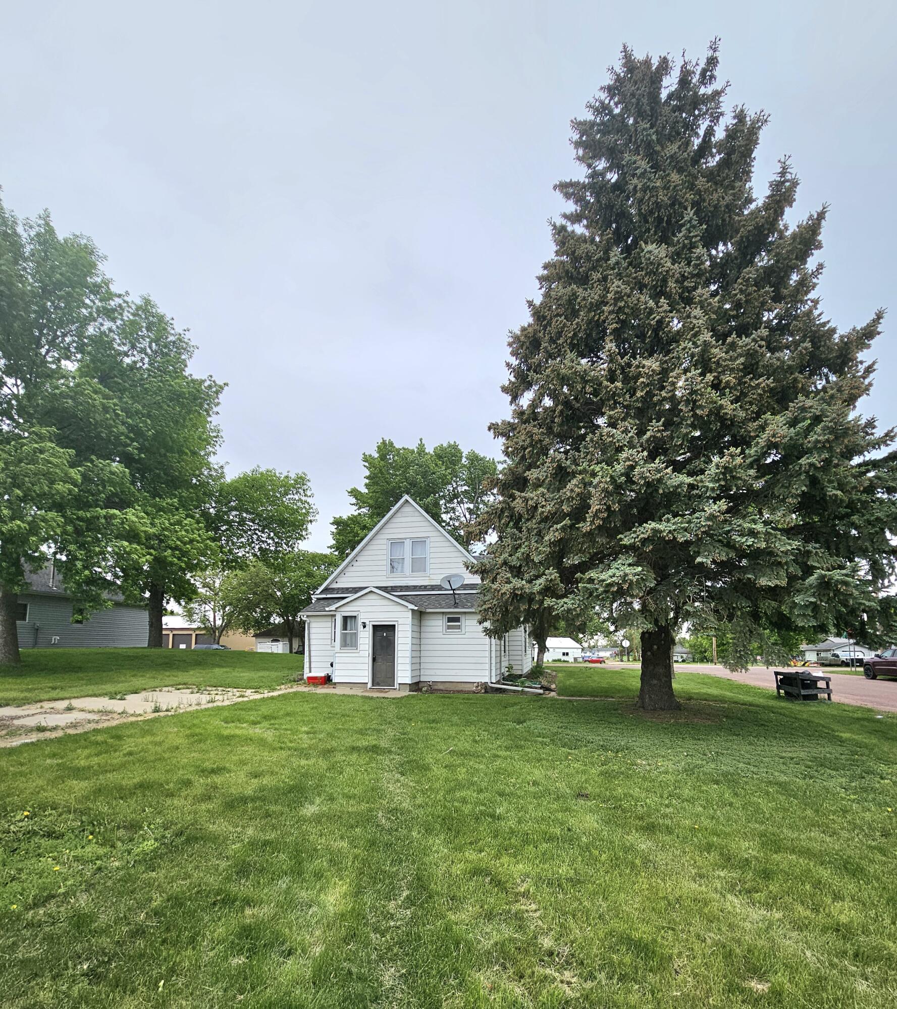 219 E Main