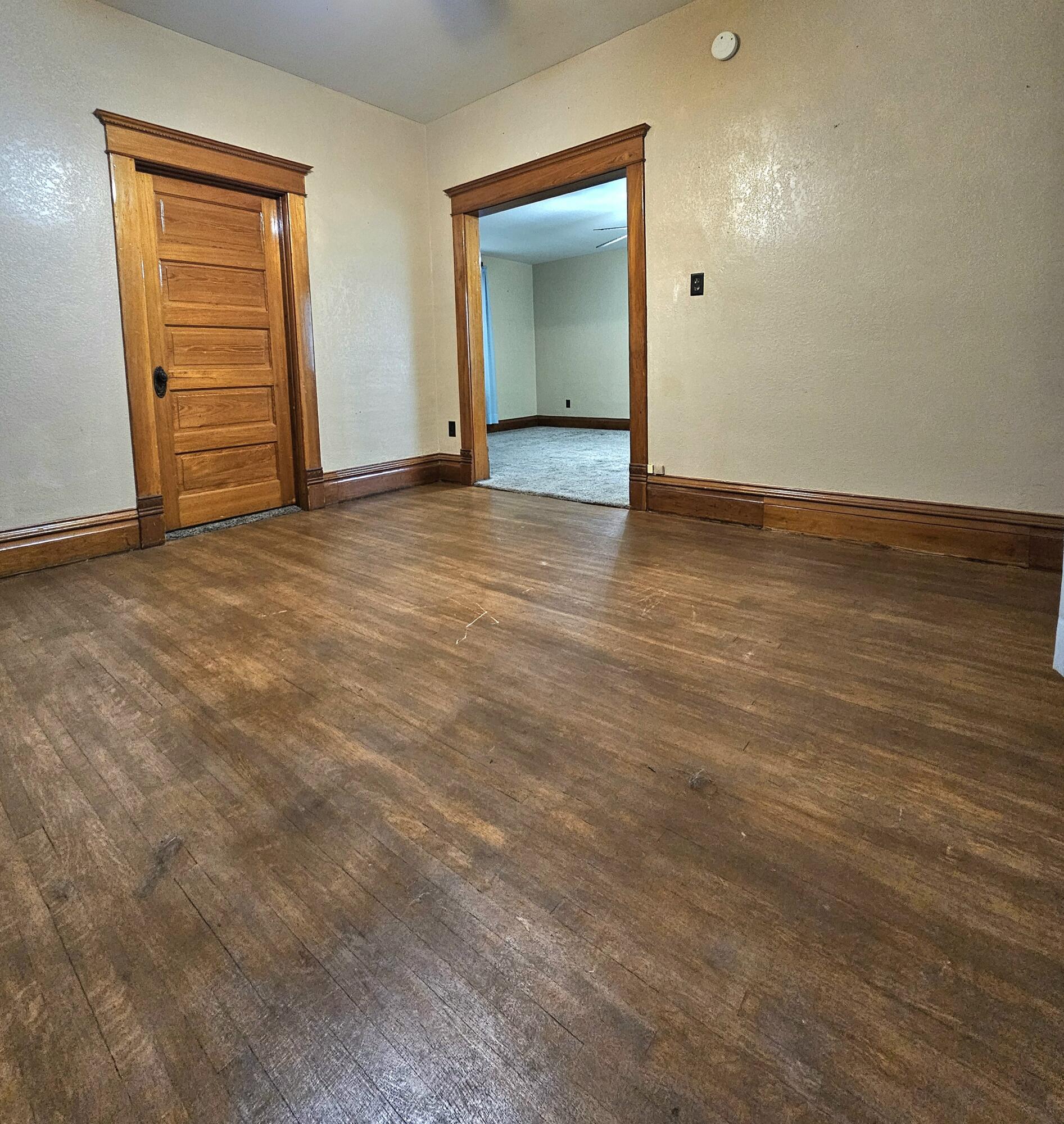 219 E Main