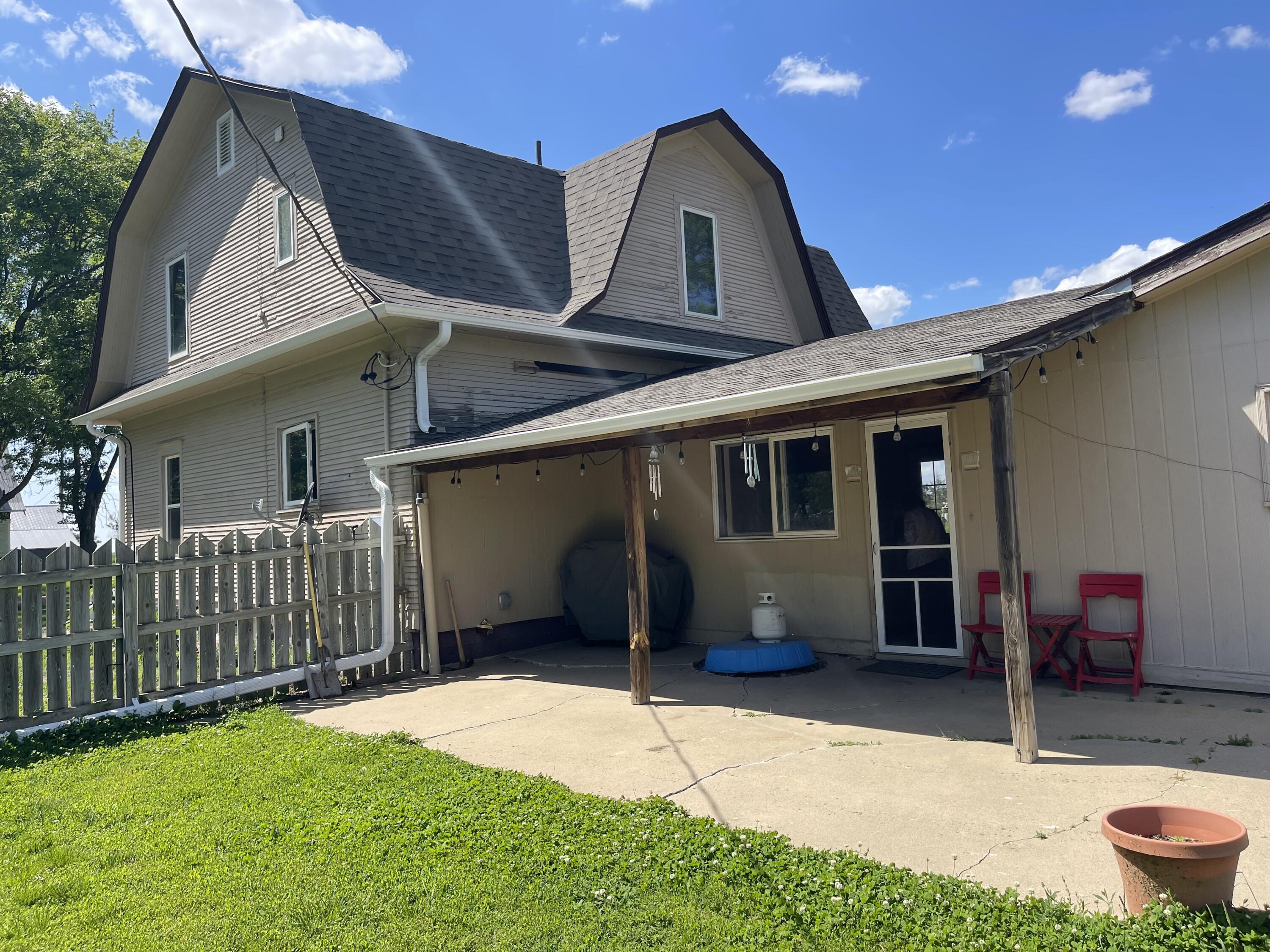 520 N Main St