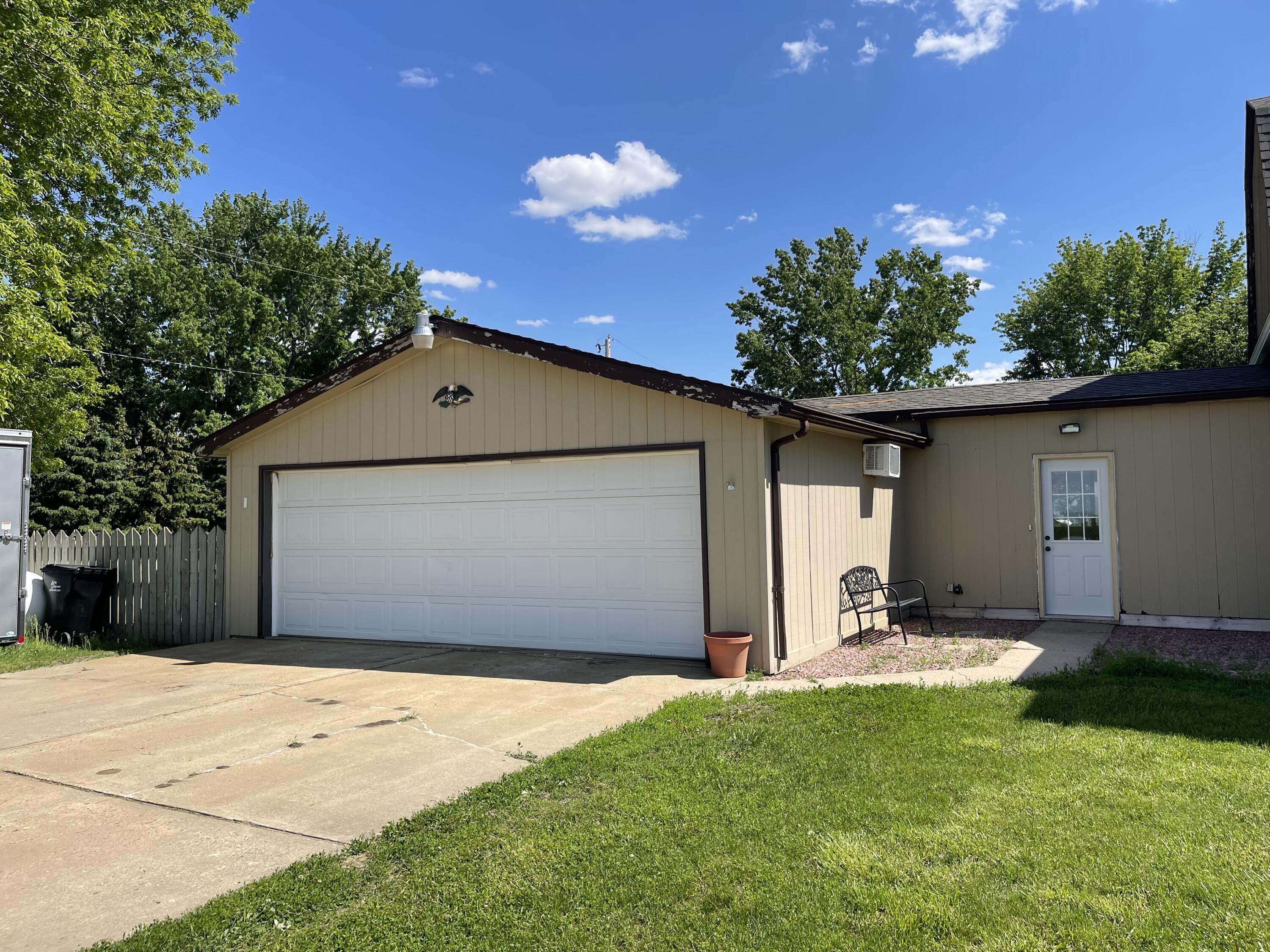520 N Main St