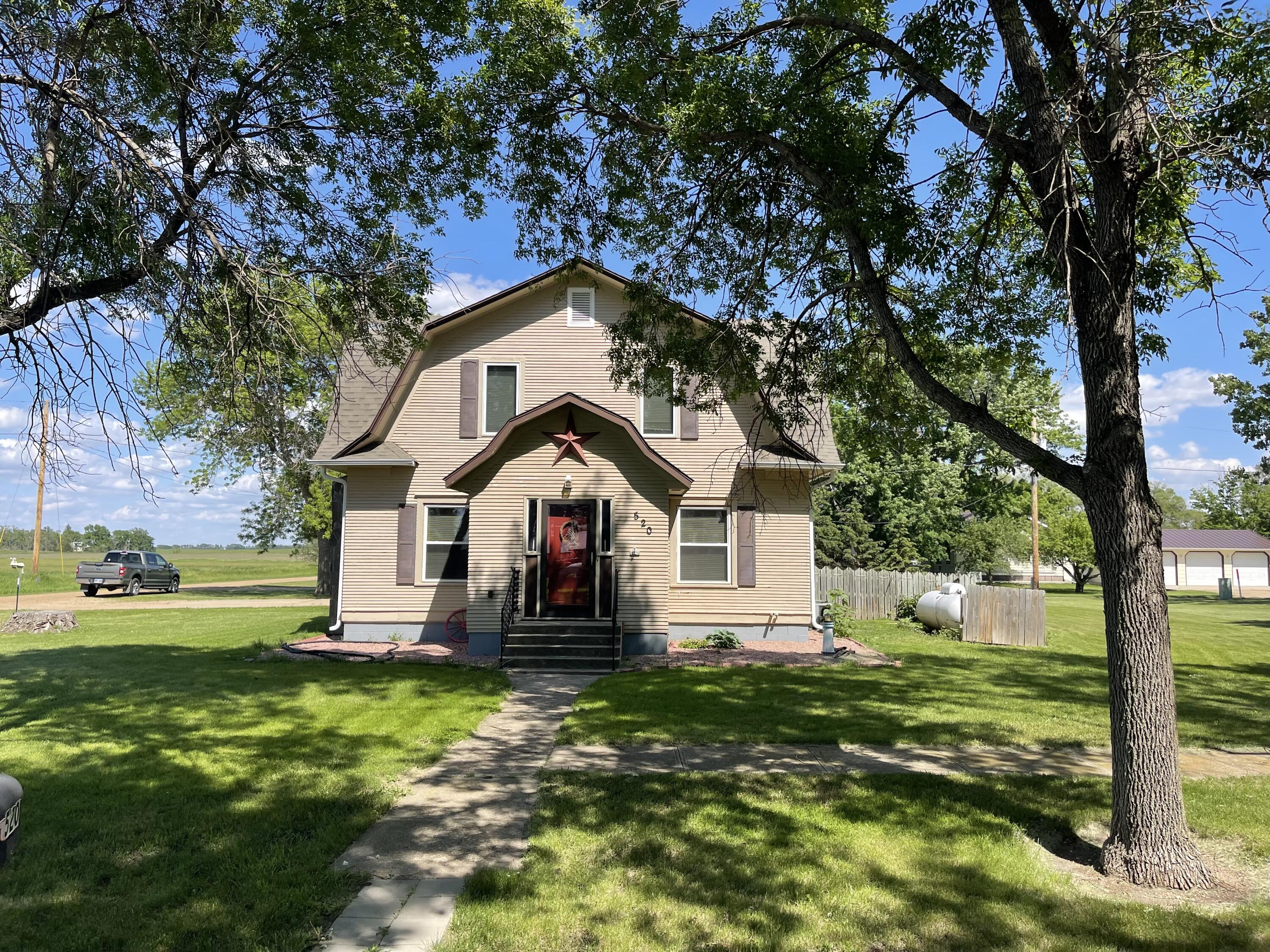 520 N Main St