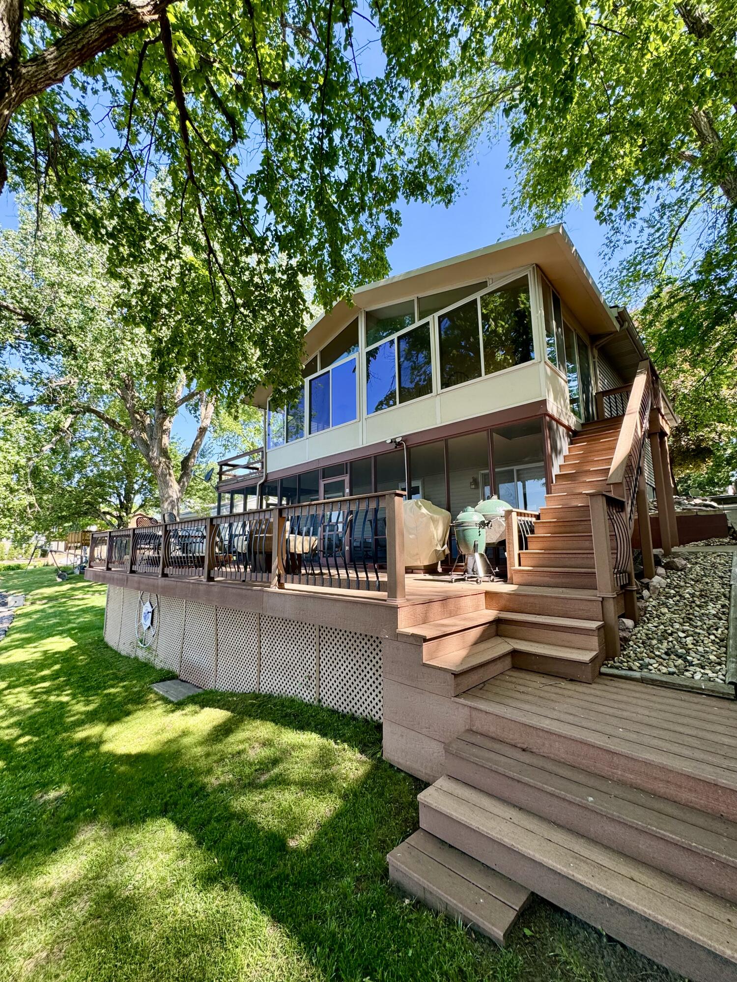 181 S Harmon Dr