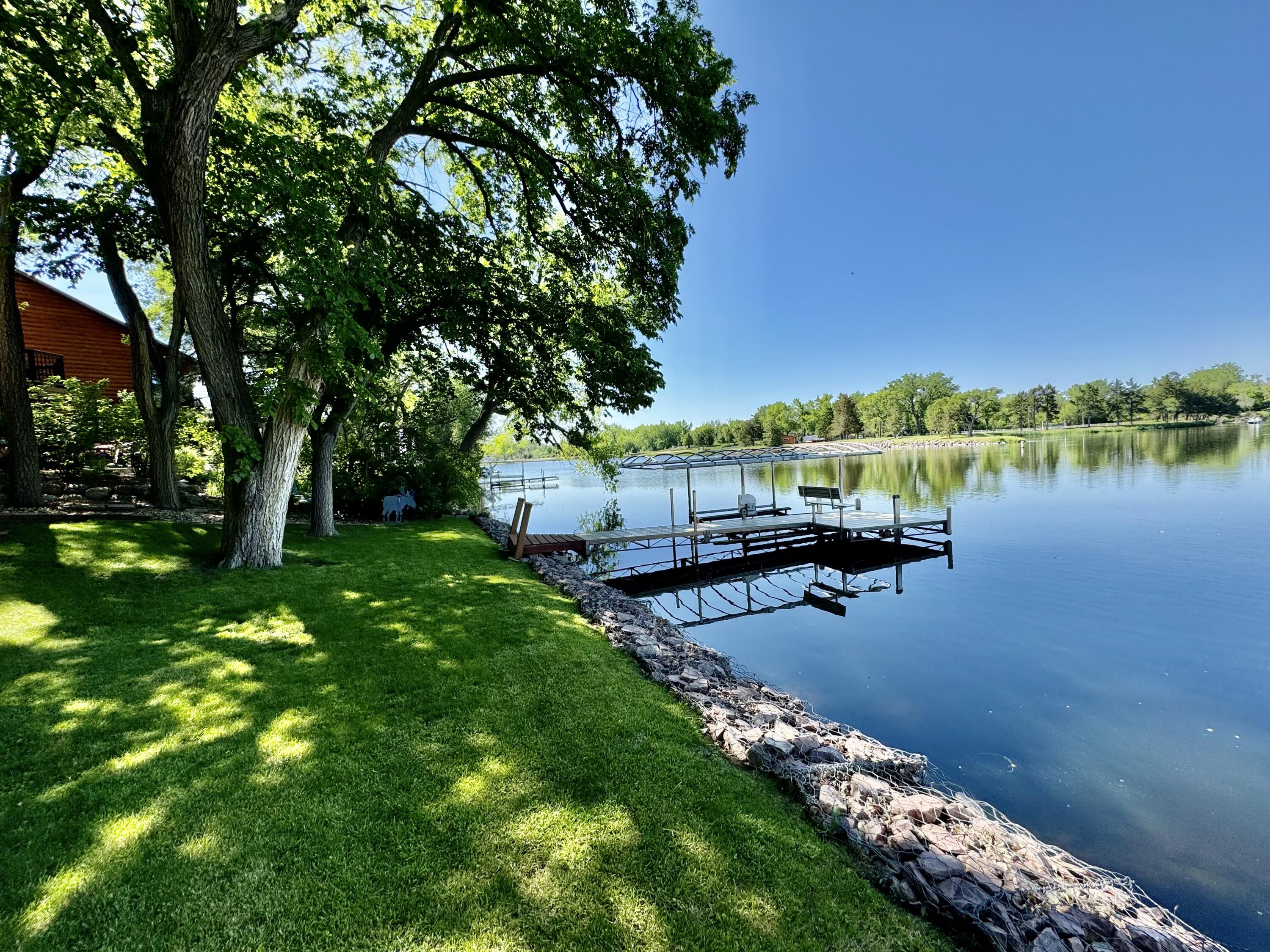 181 S Harmon Dr