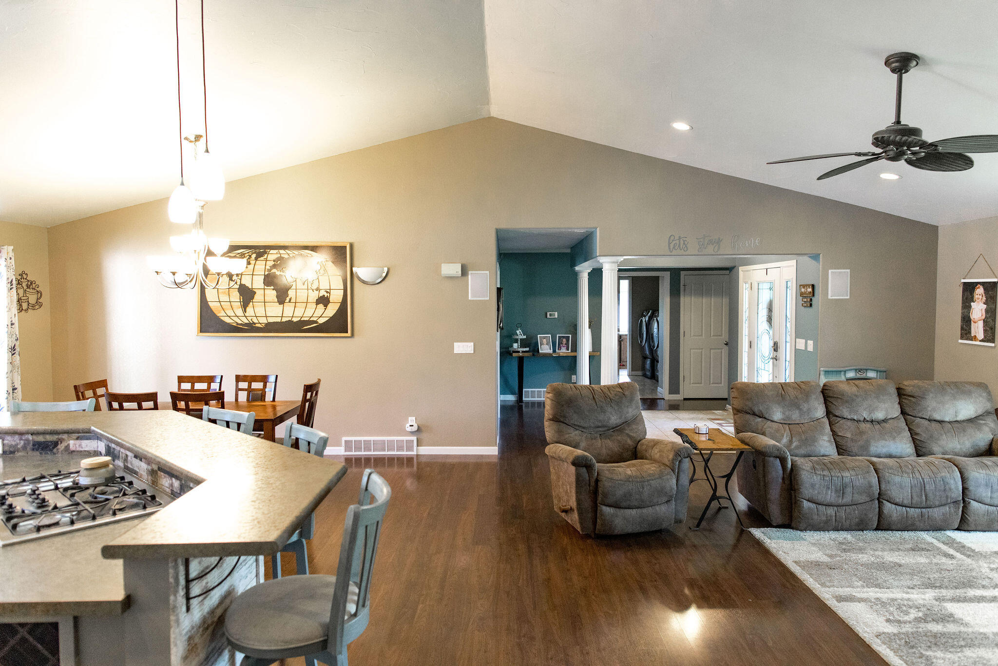 1428 Torrey Pines Ave