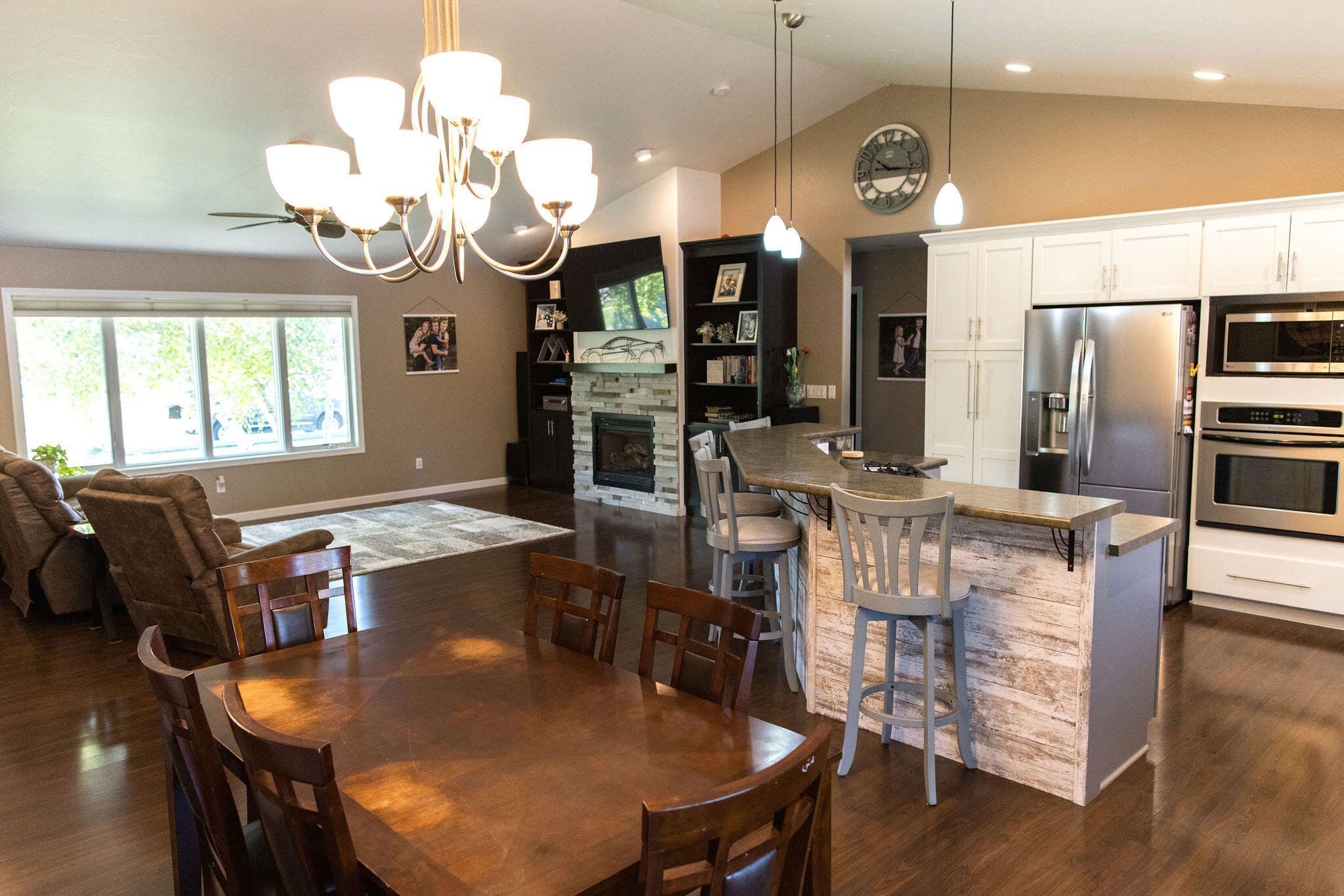 1428 Torrey Pines Ave