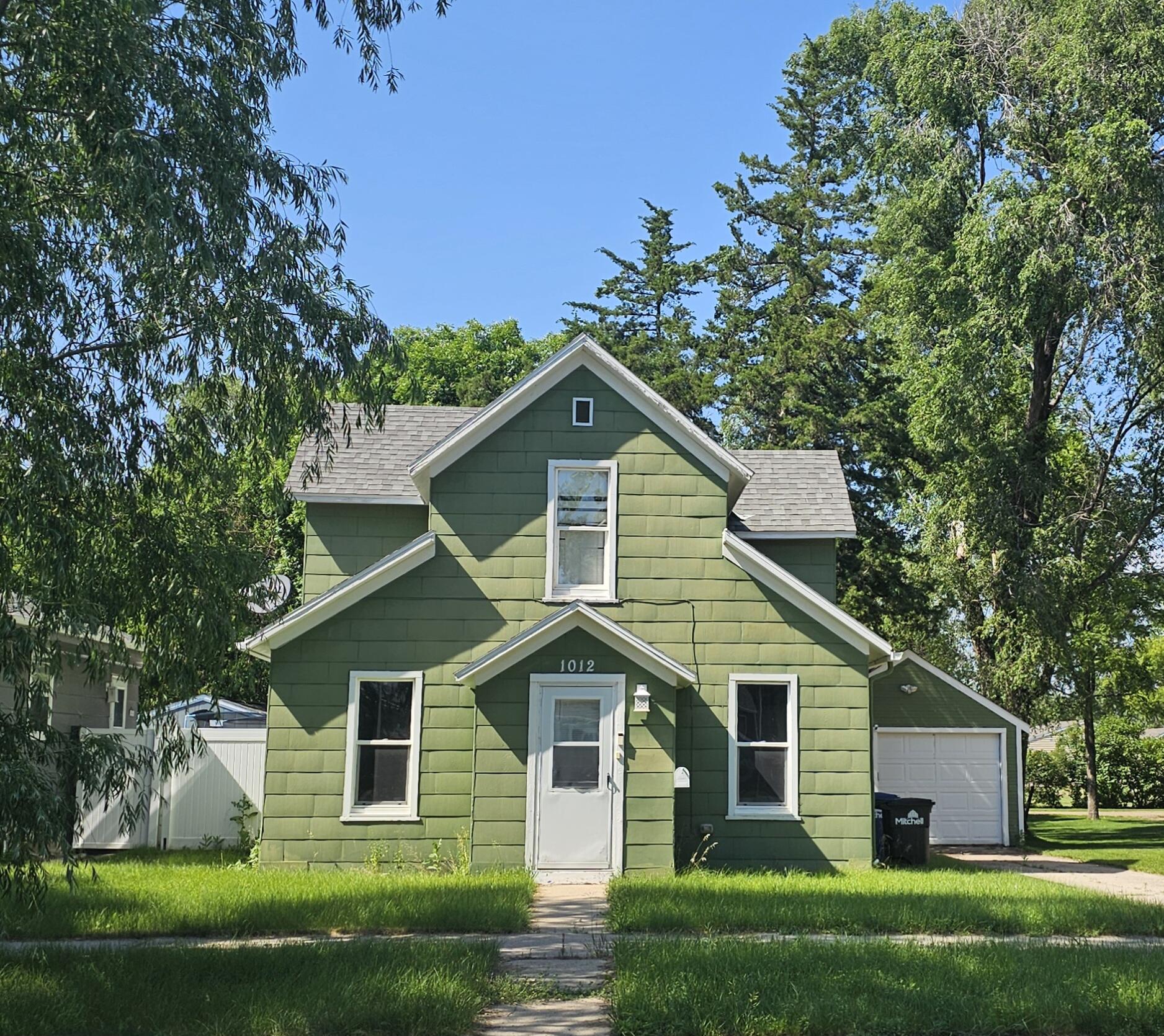 1012 E 7th Ave