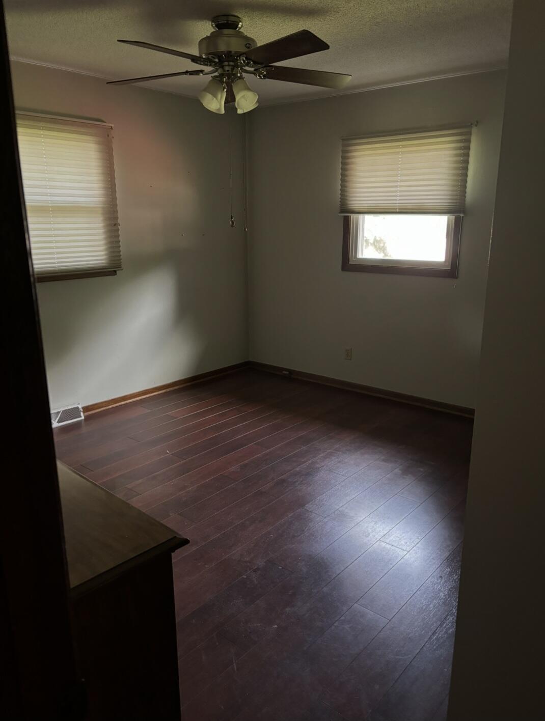 1005 Palmer Place
