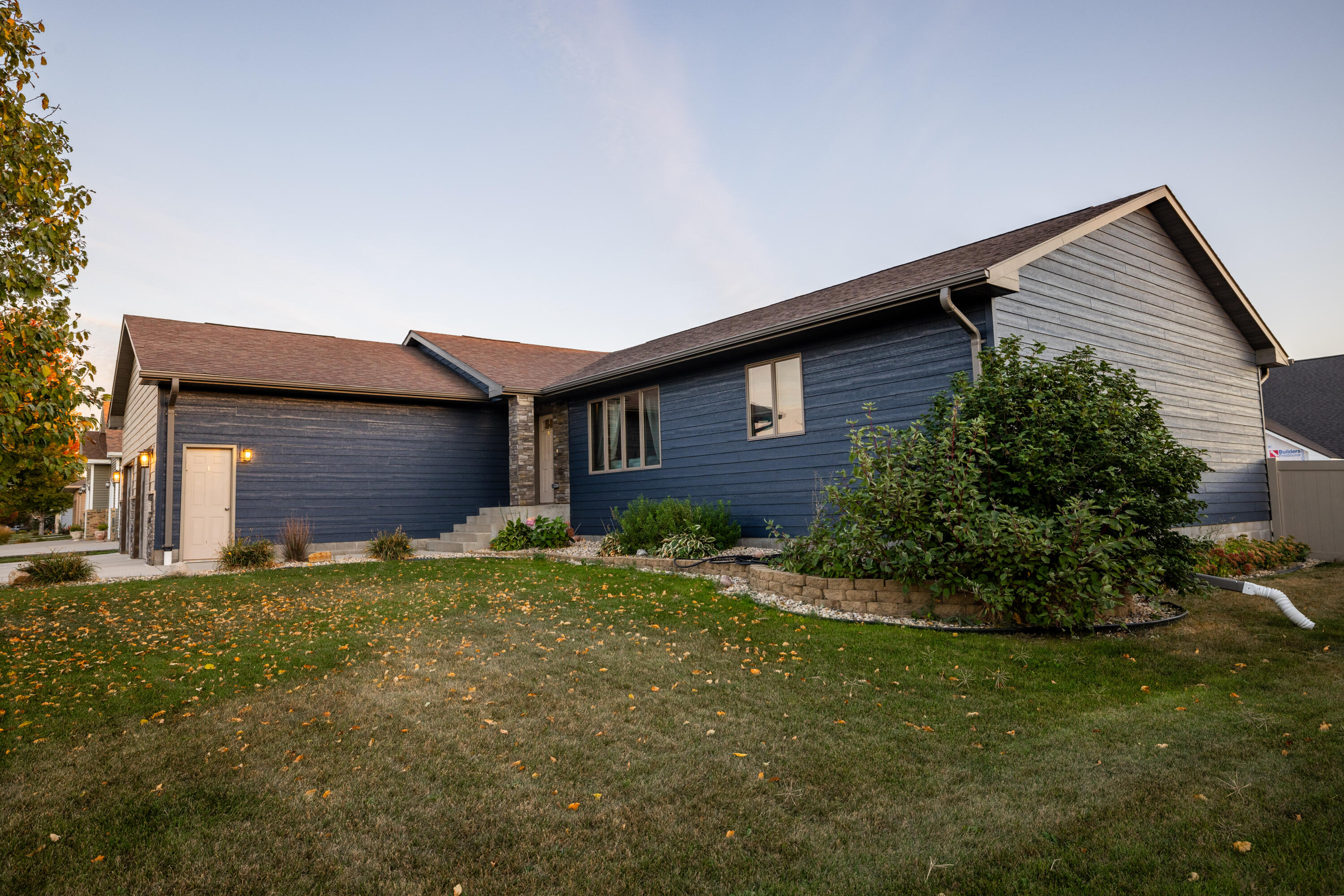1513 Kemper Ave