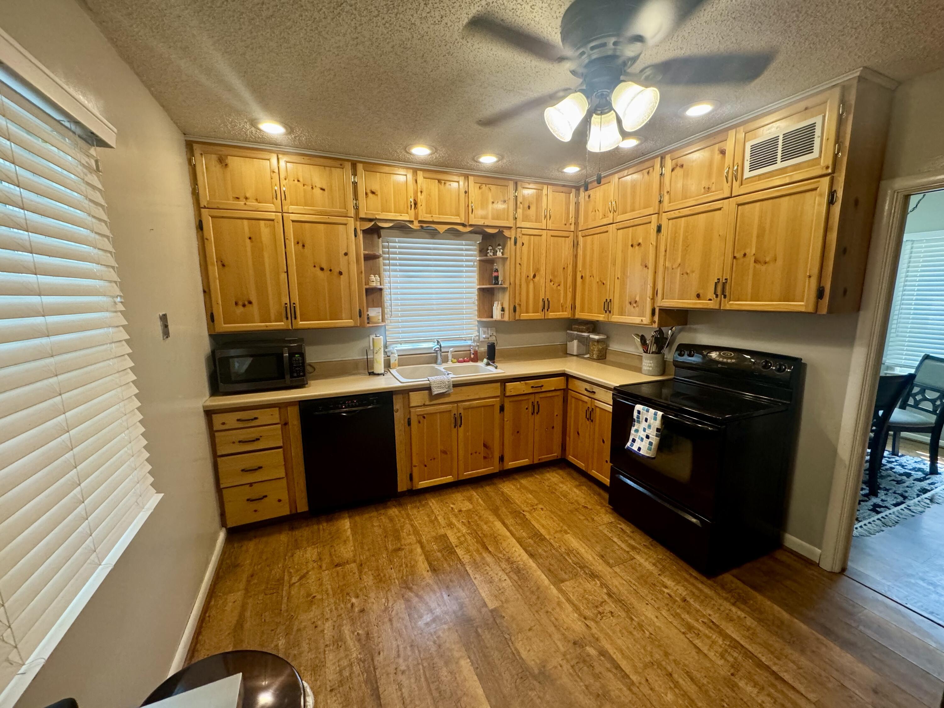 204 W 12th Ave