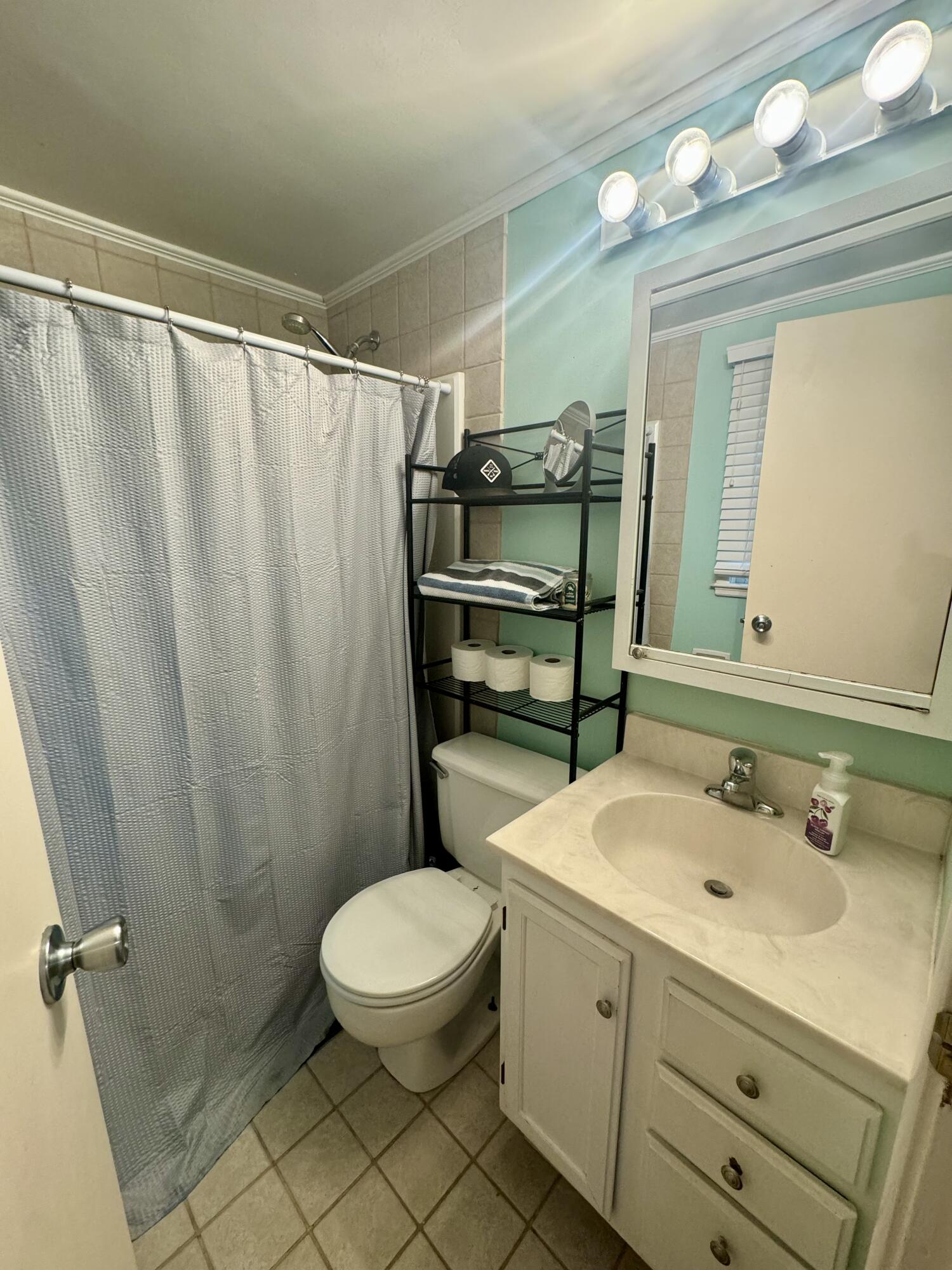 204 W 12th Ave