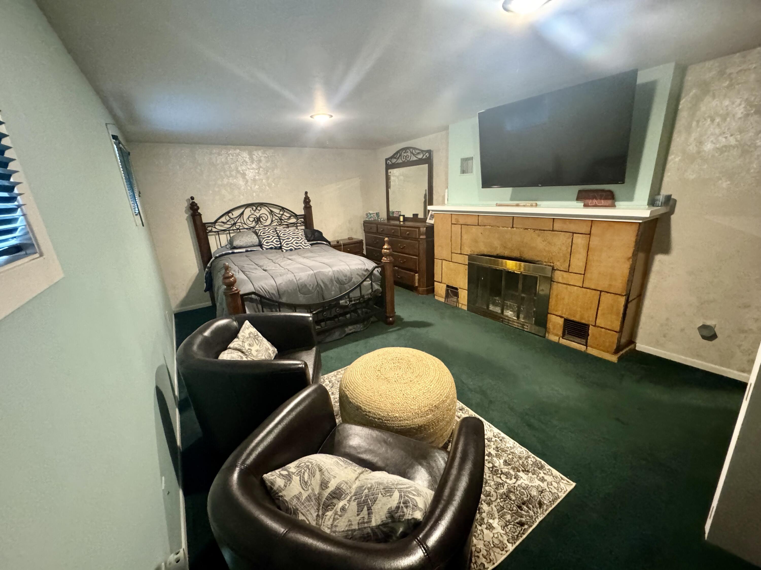 204 W 12th Ave