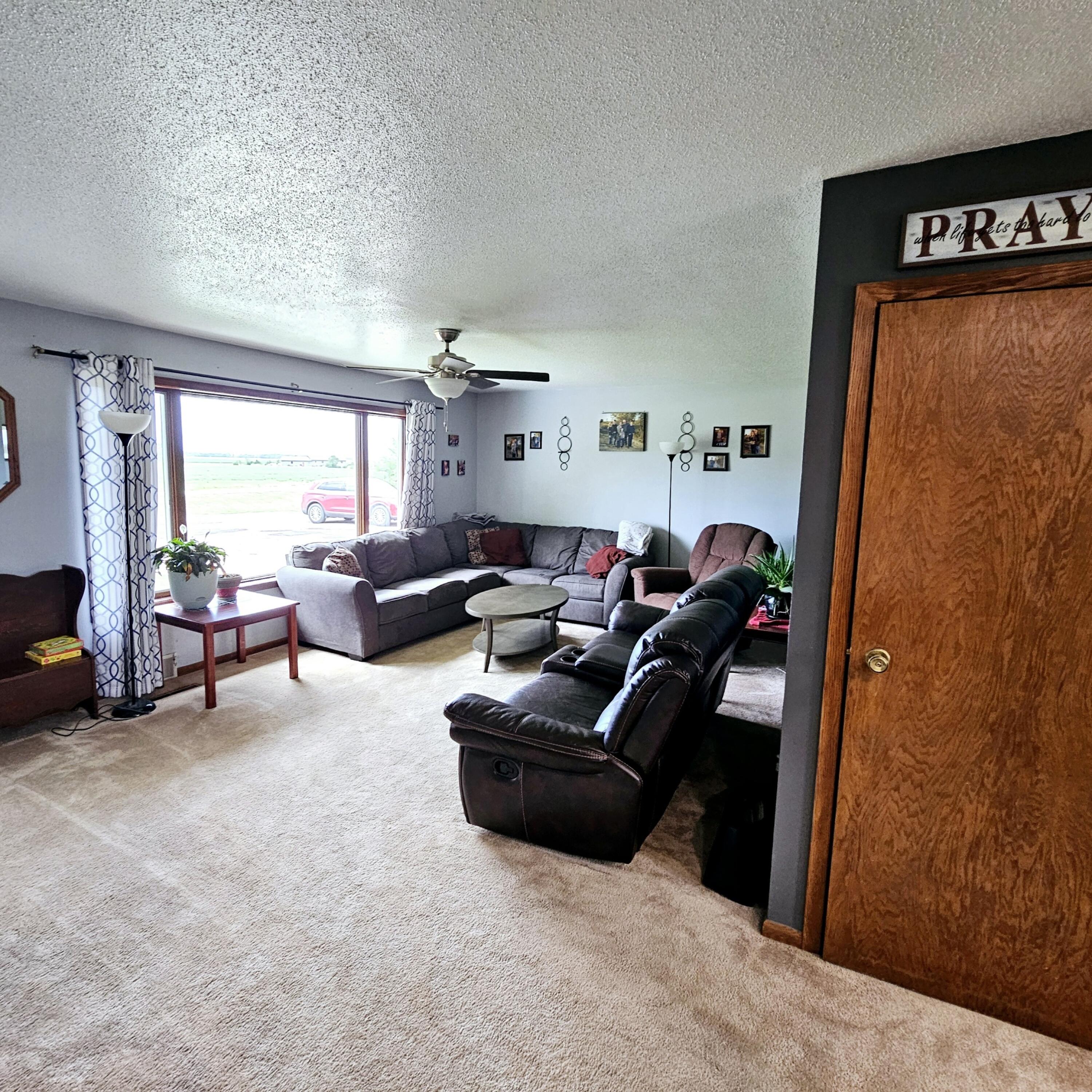 500 NE Commercial Ave
