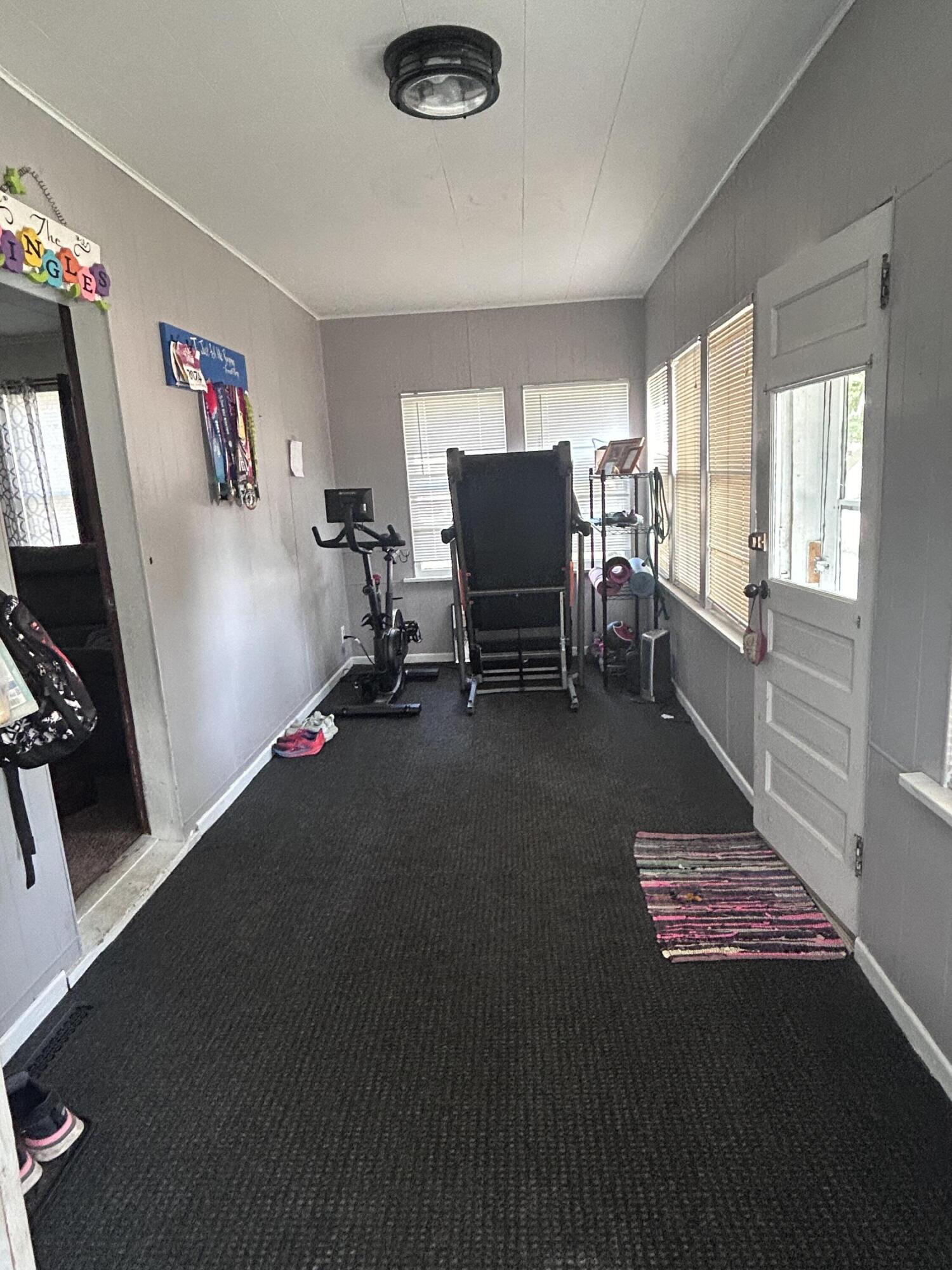 808 E Ash Ave