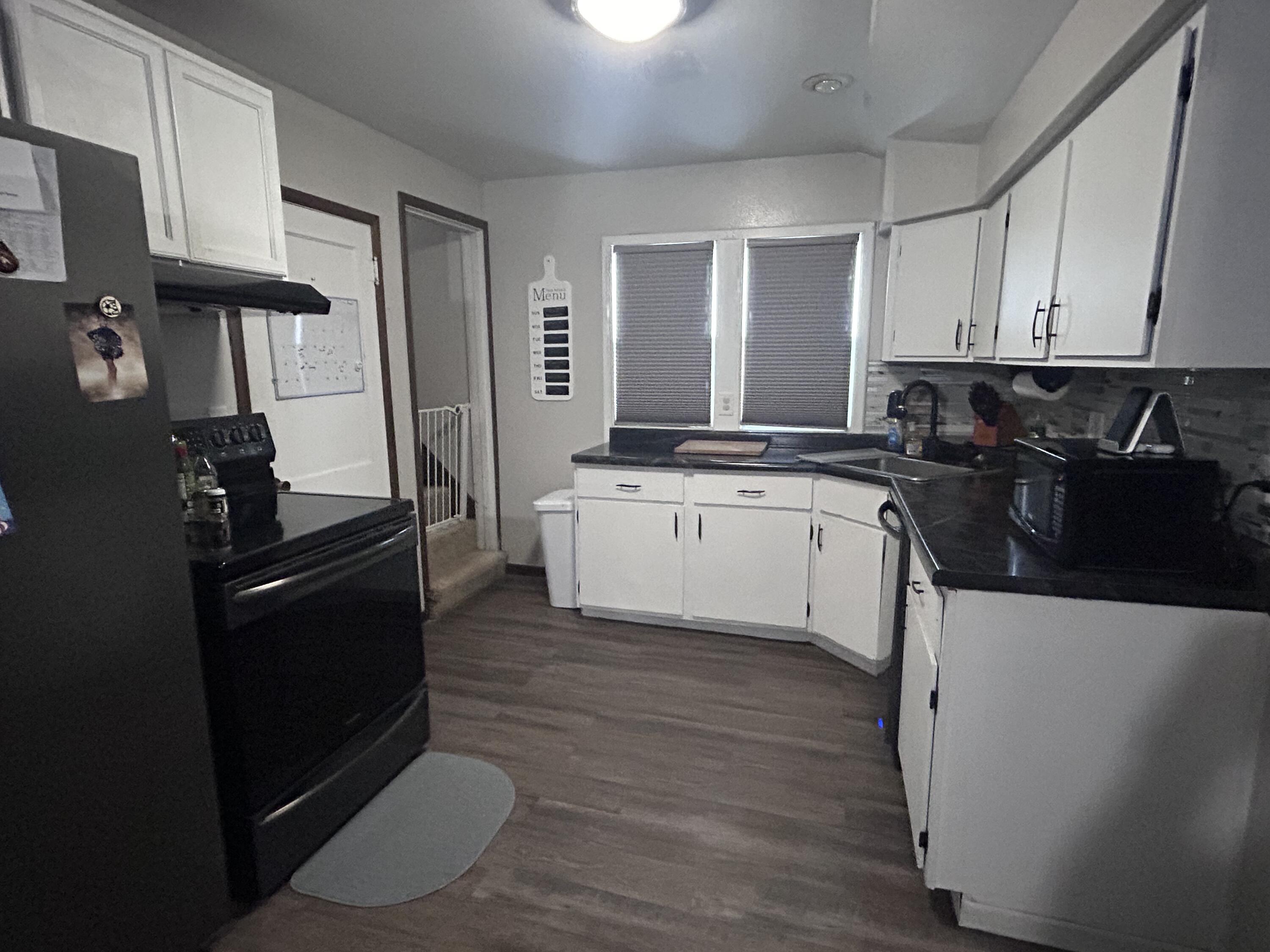 808 E Ash Ave