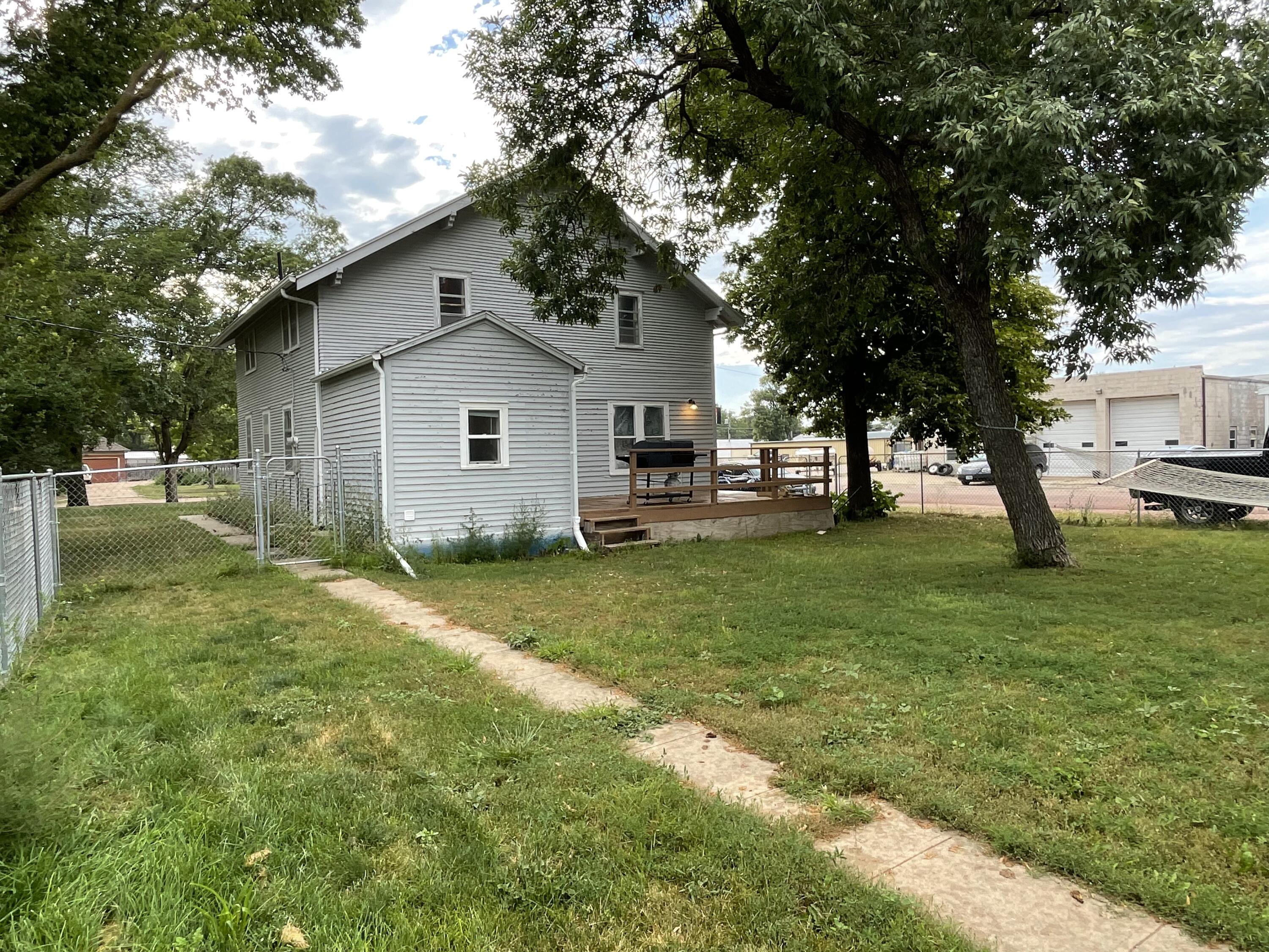 300 S Main St