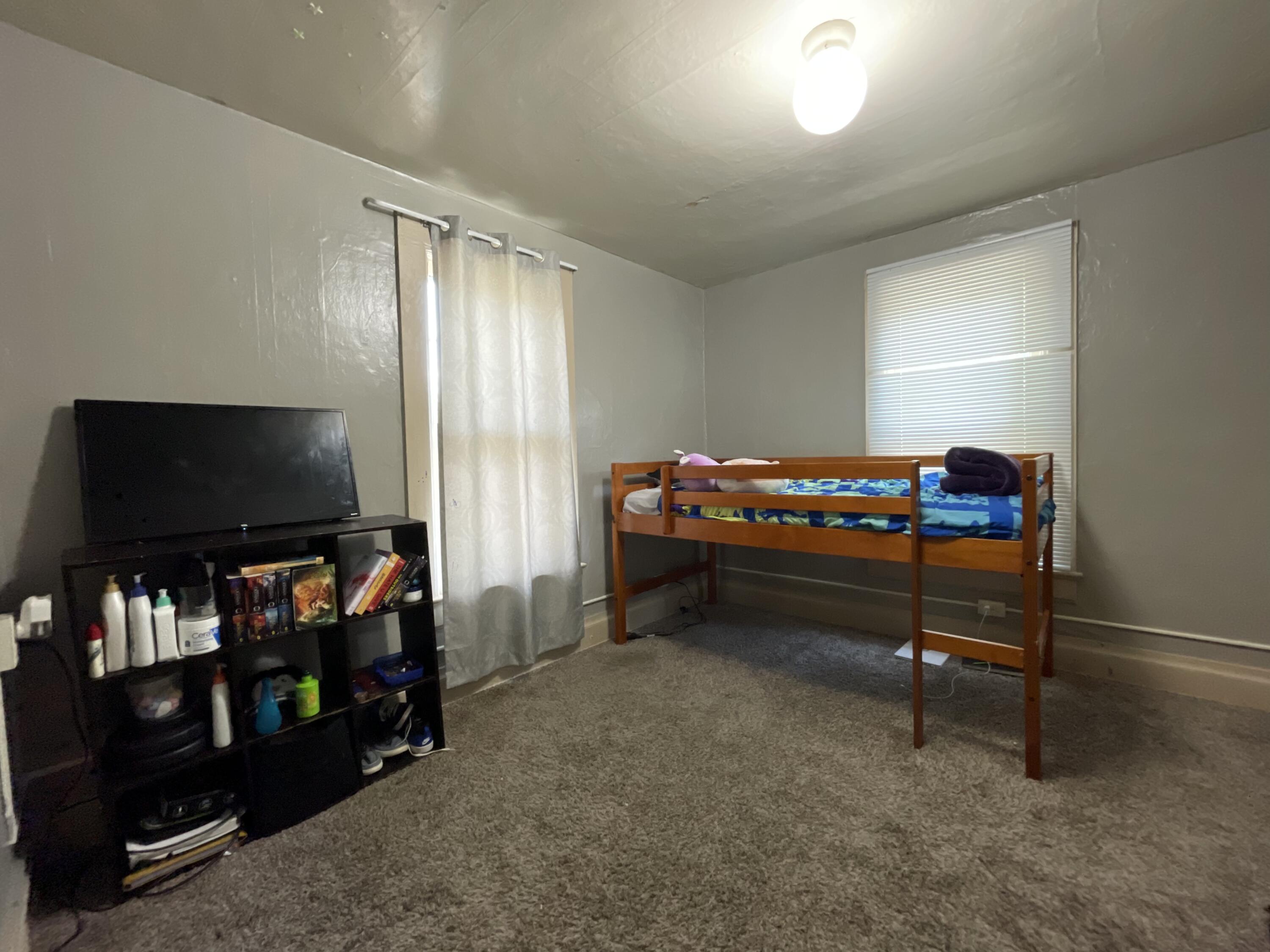 218 W 4th Ave