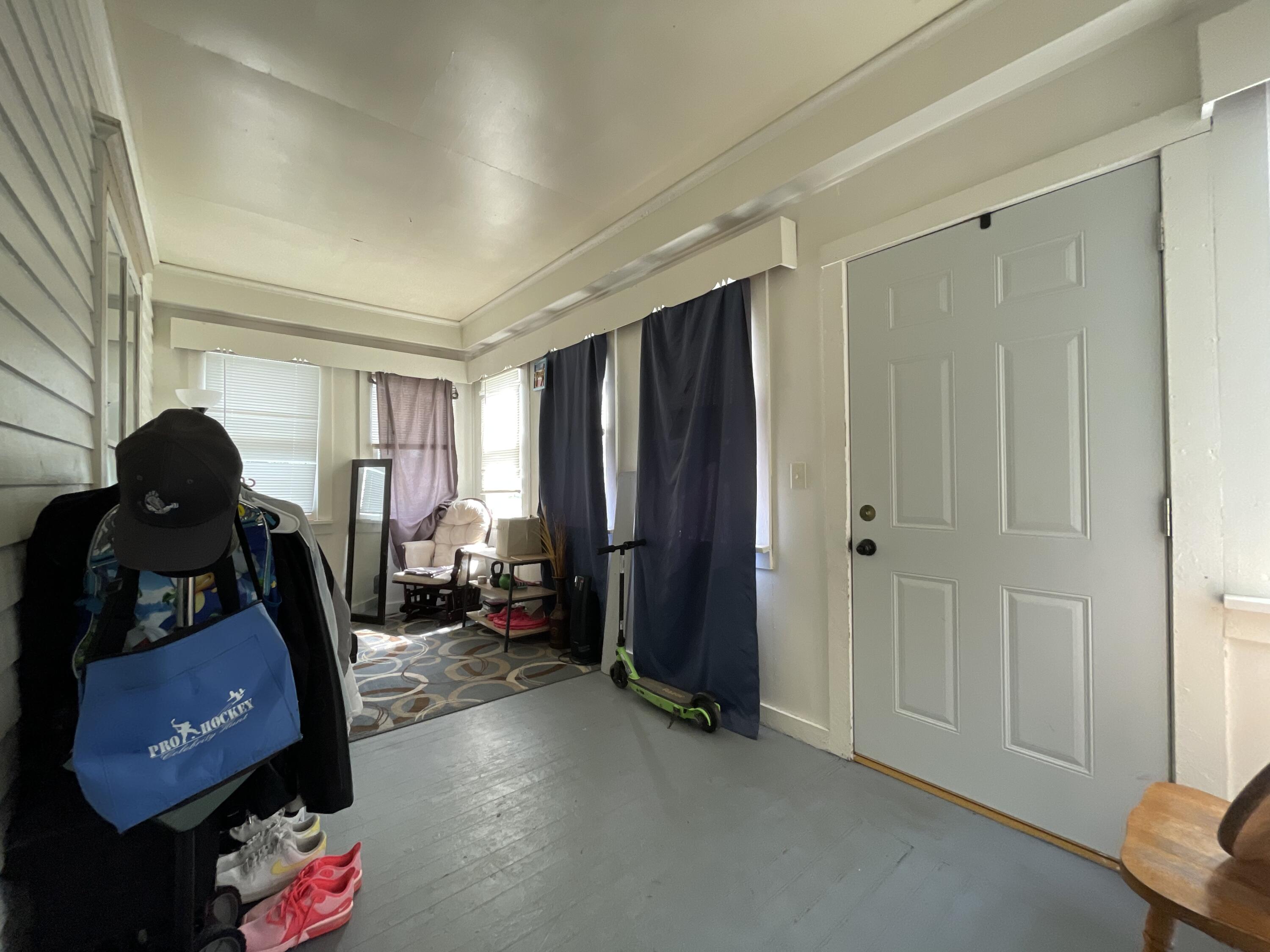 218 W 4th Ave