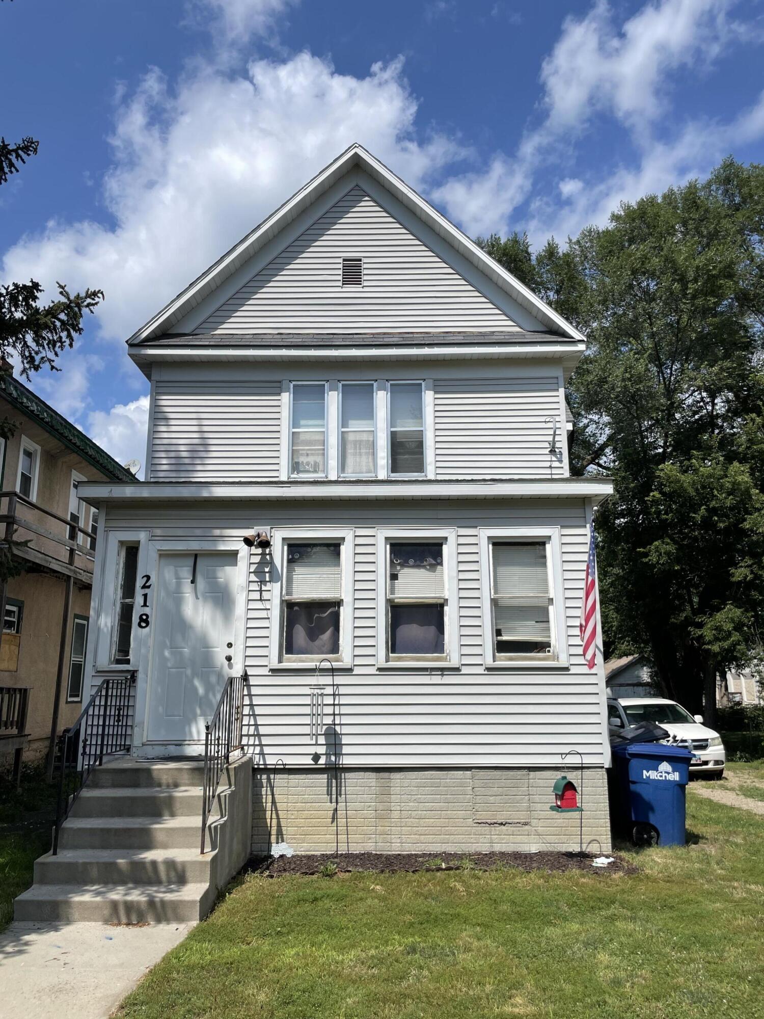 218 W 4th Ave