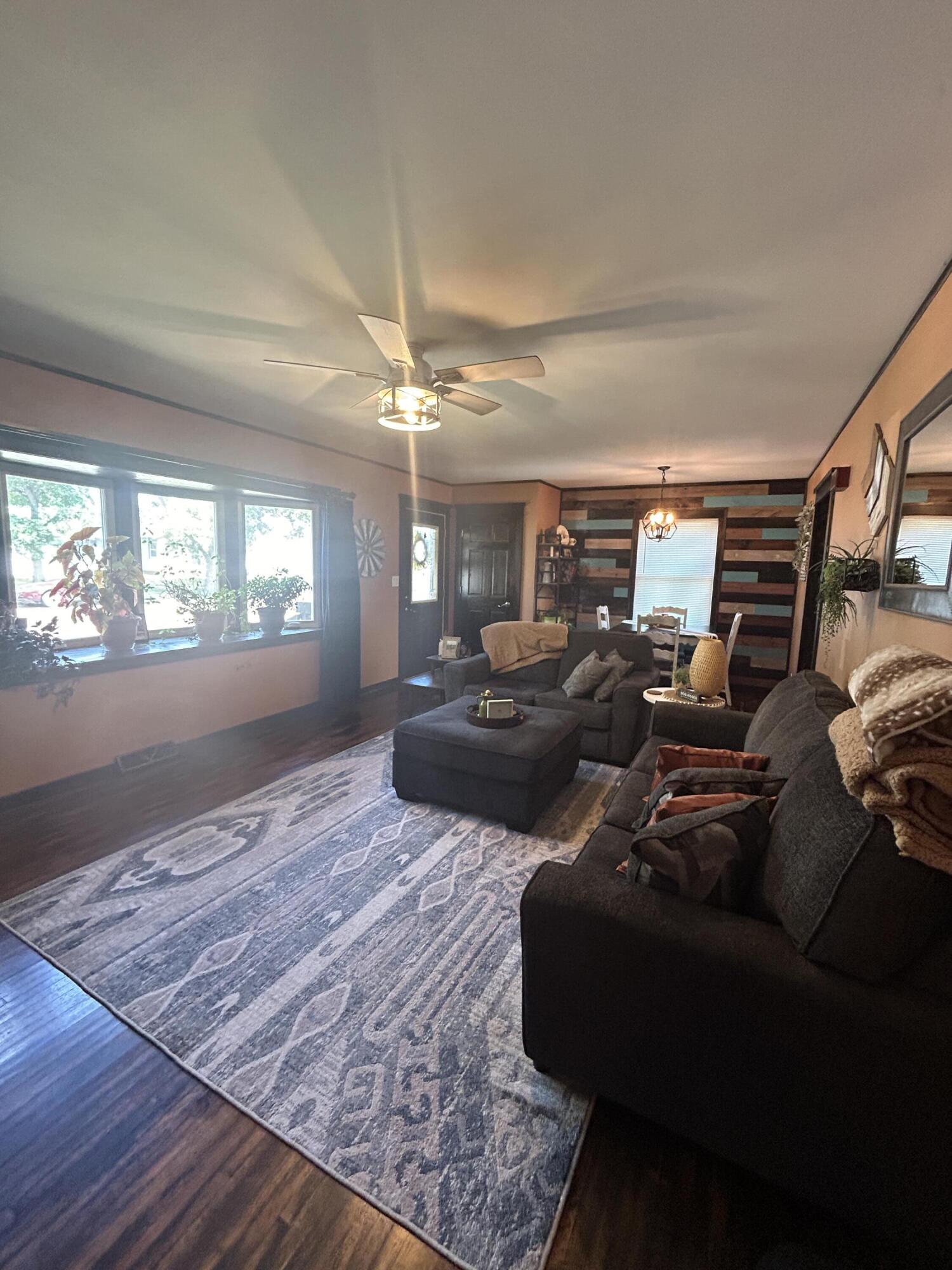 415 W 14th Ave