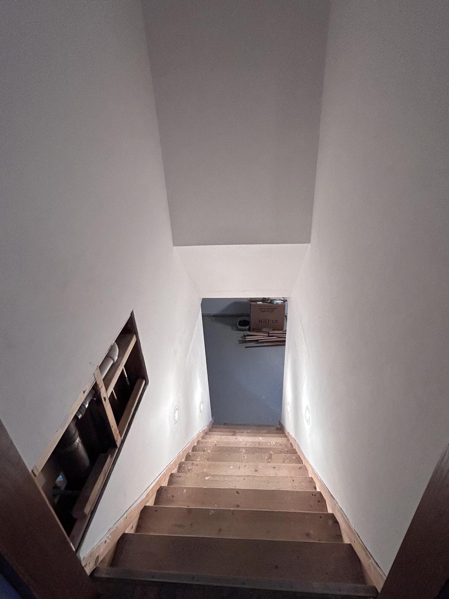 1101 W 7th Ave