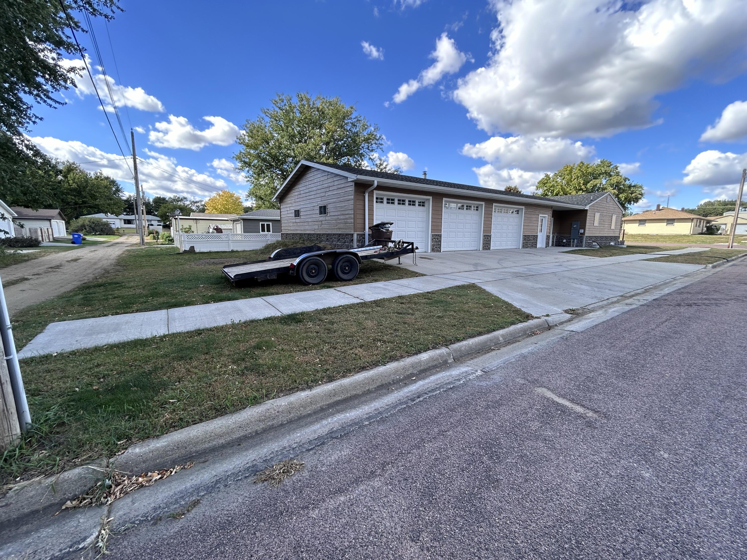 1101 W 7th Ave