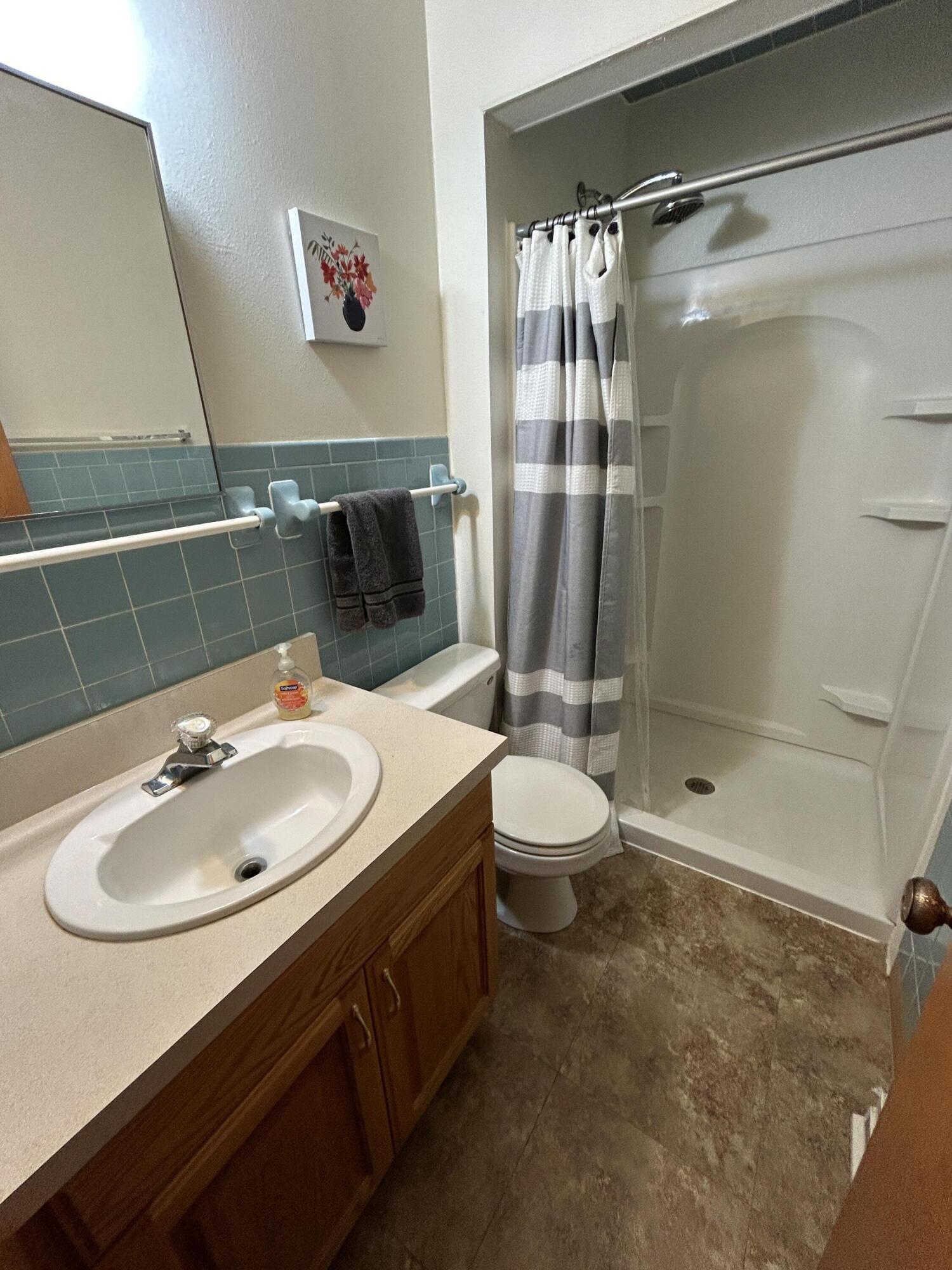 709 E 13th Ave