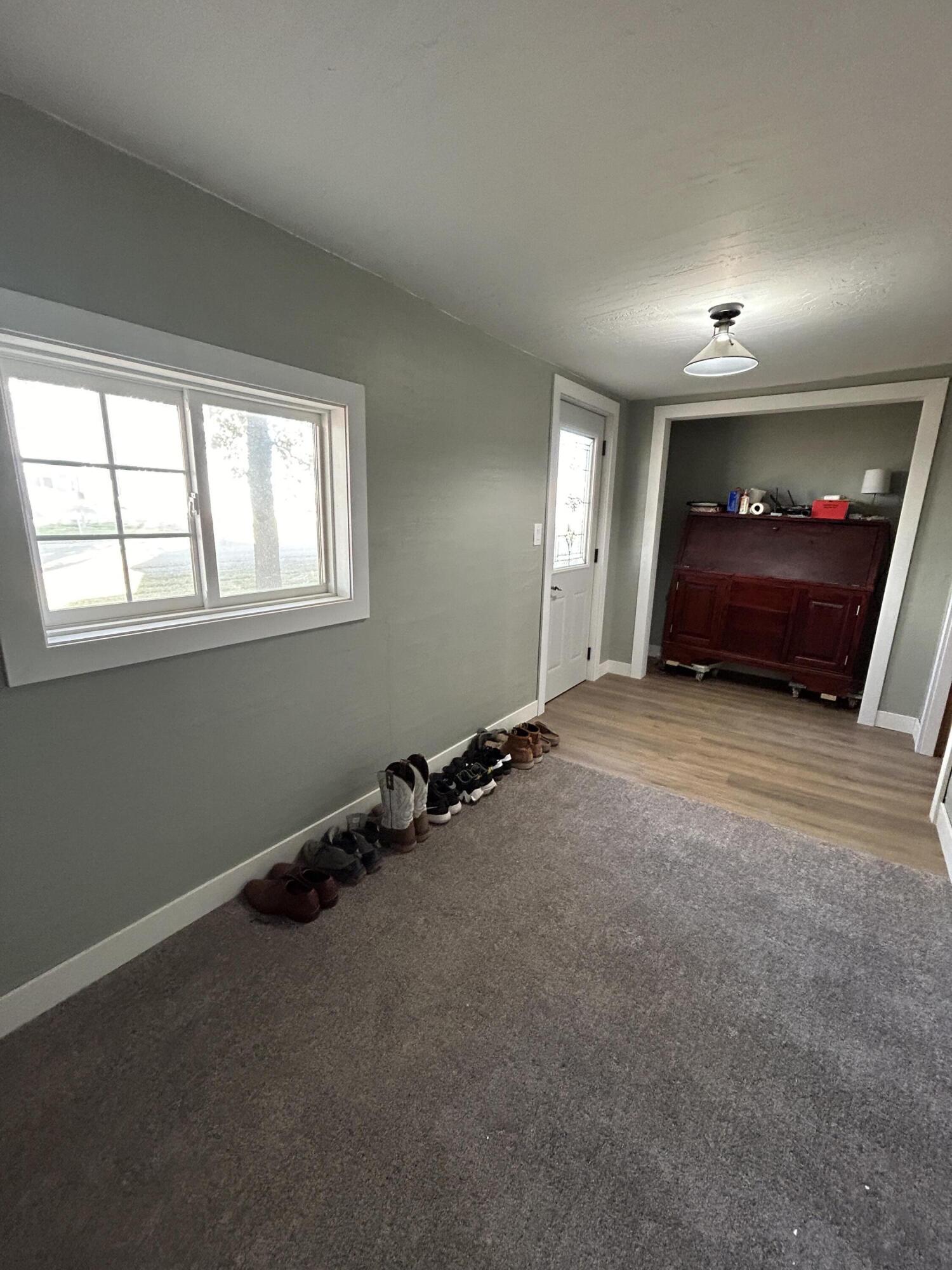 108 S 1st St