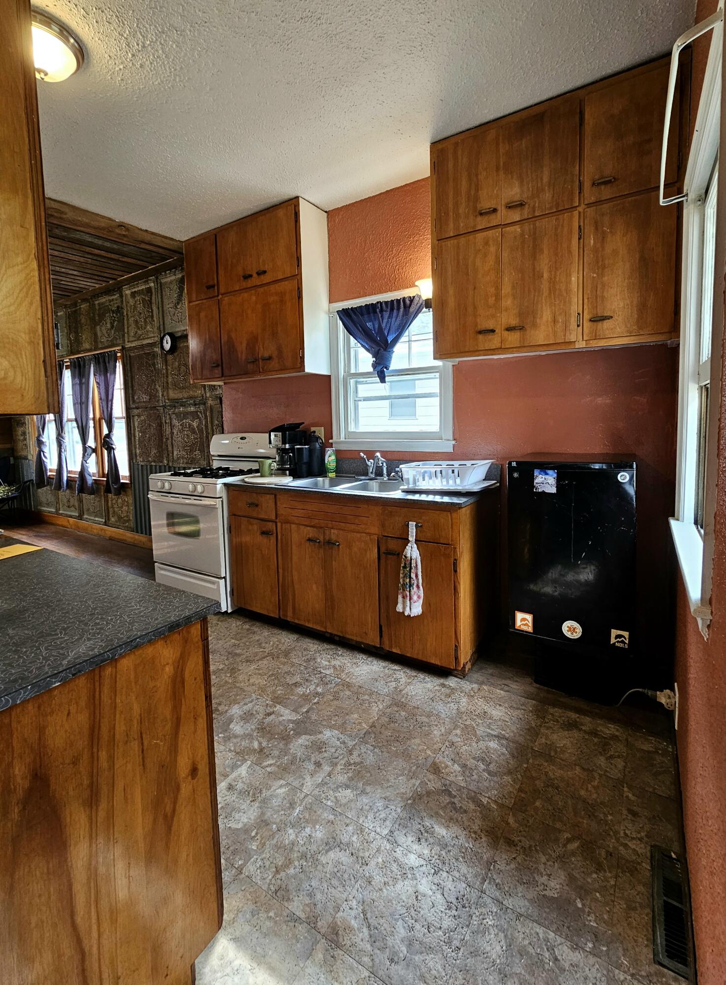 403 N State Ave