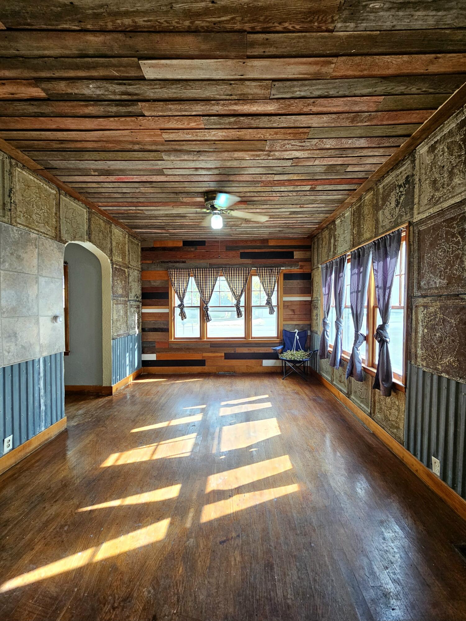 403 N State Ave