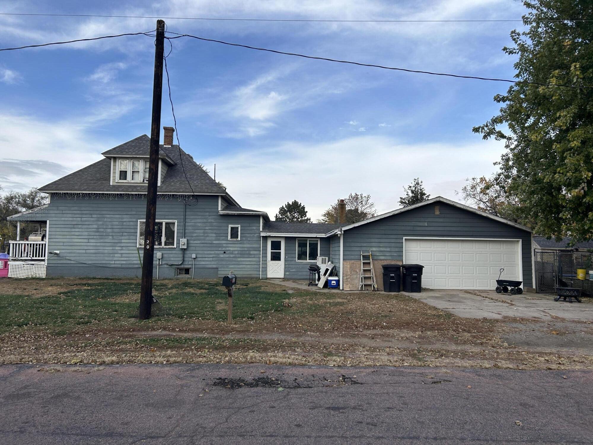 512 S 2nd St