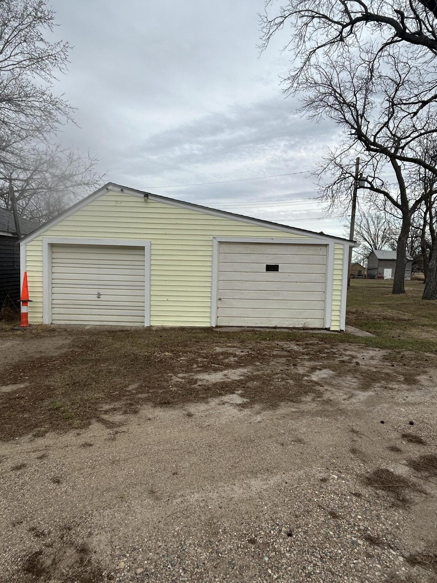 306 N Main St