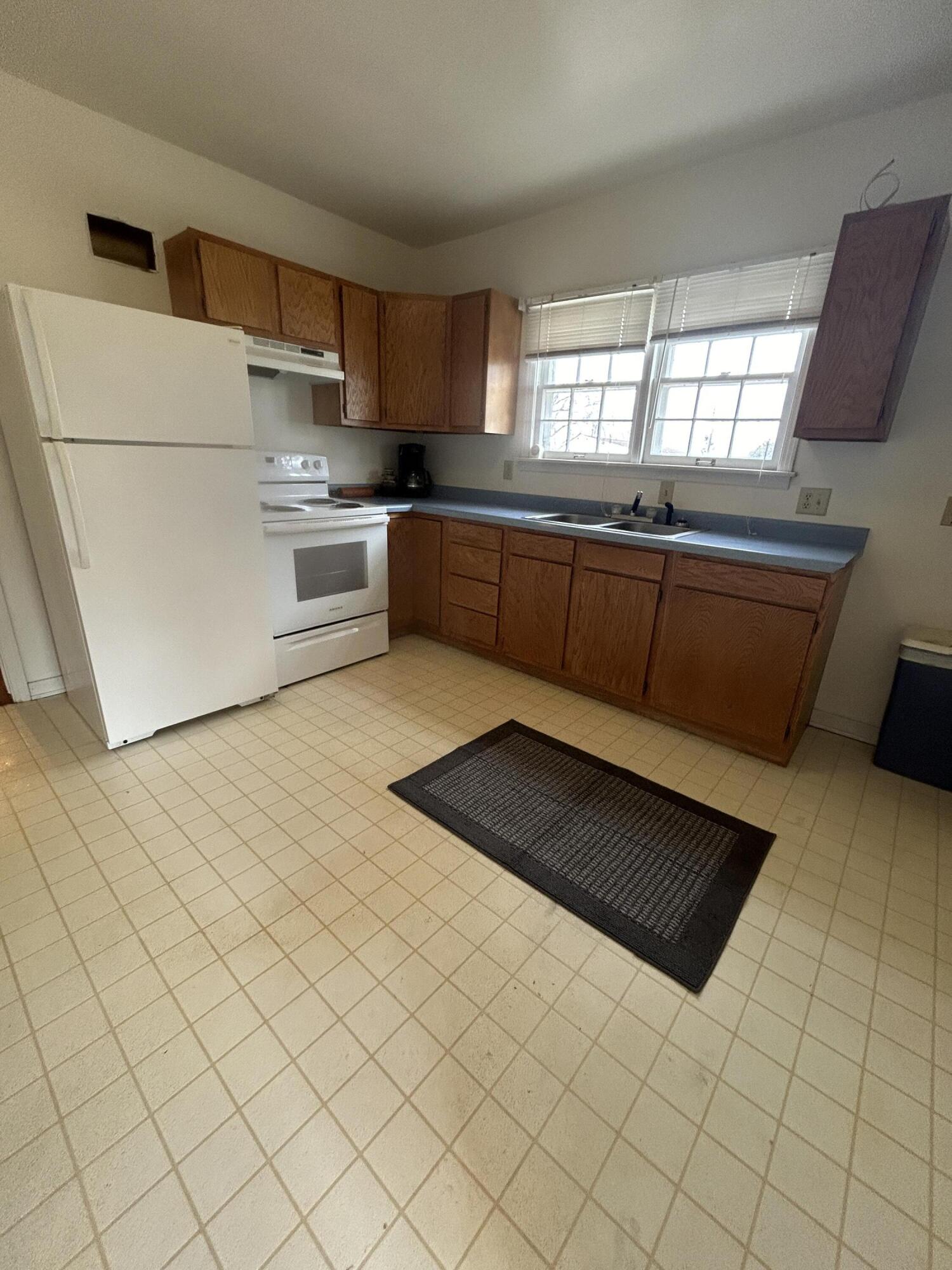 306 N Main St