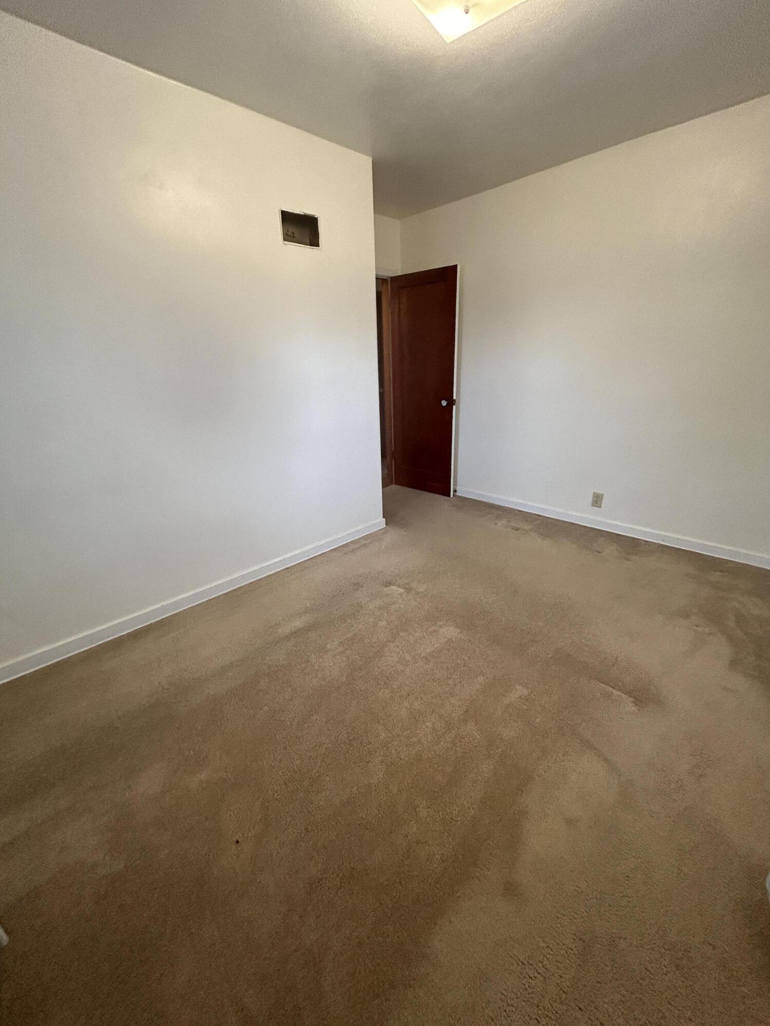 306 N Main St