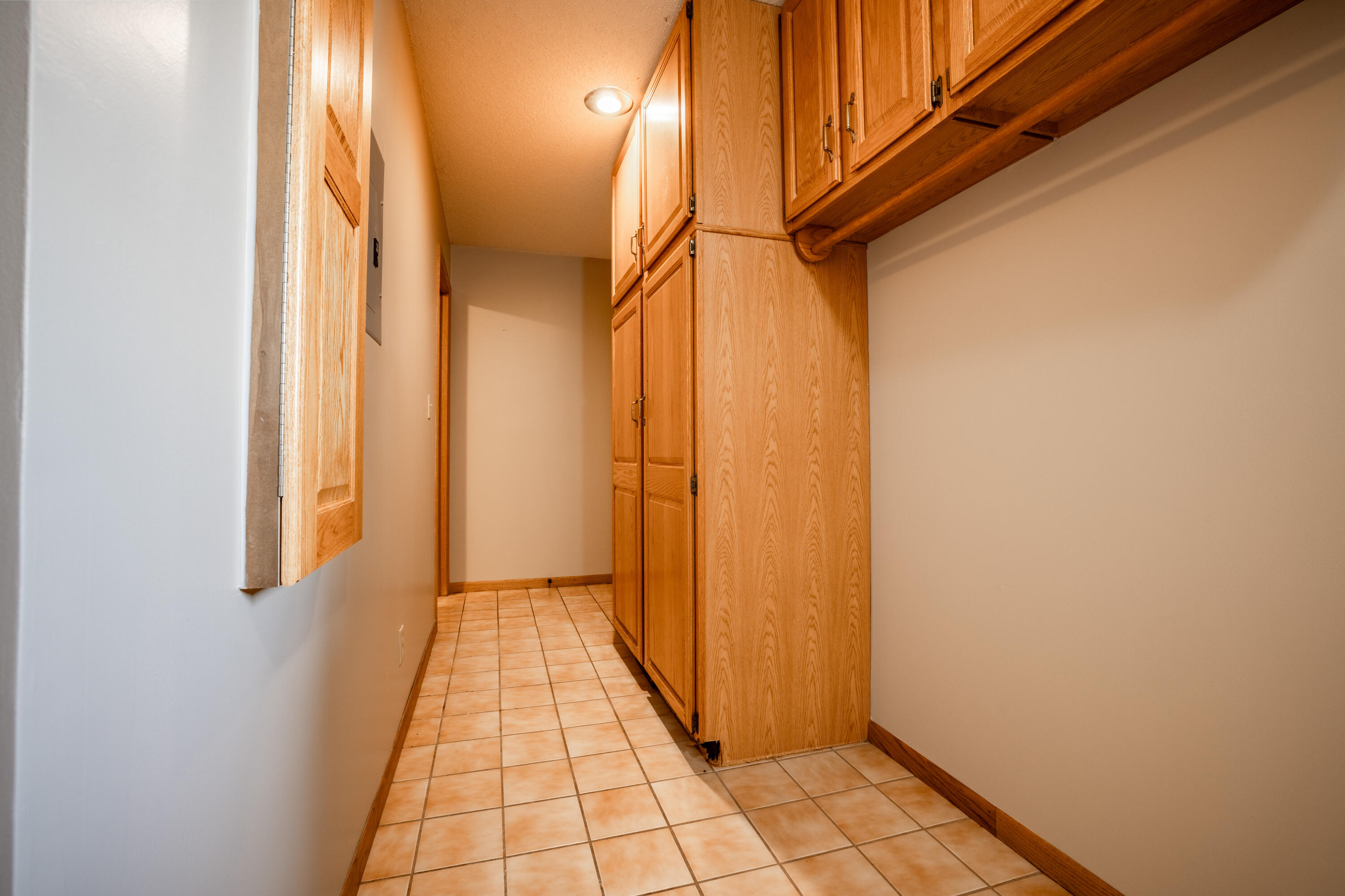 111 S Harmon Dr