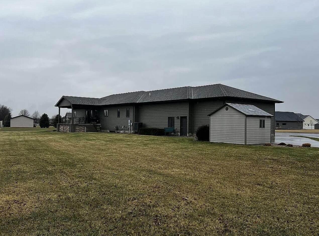 2704 Mentzer Ct