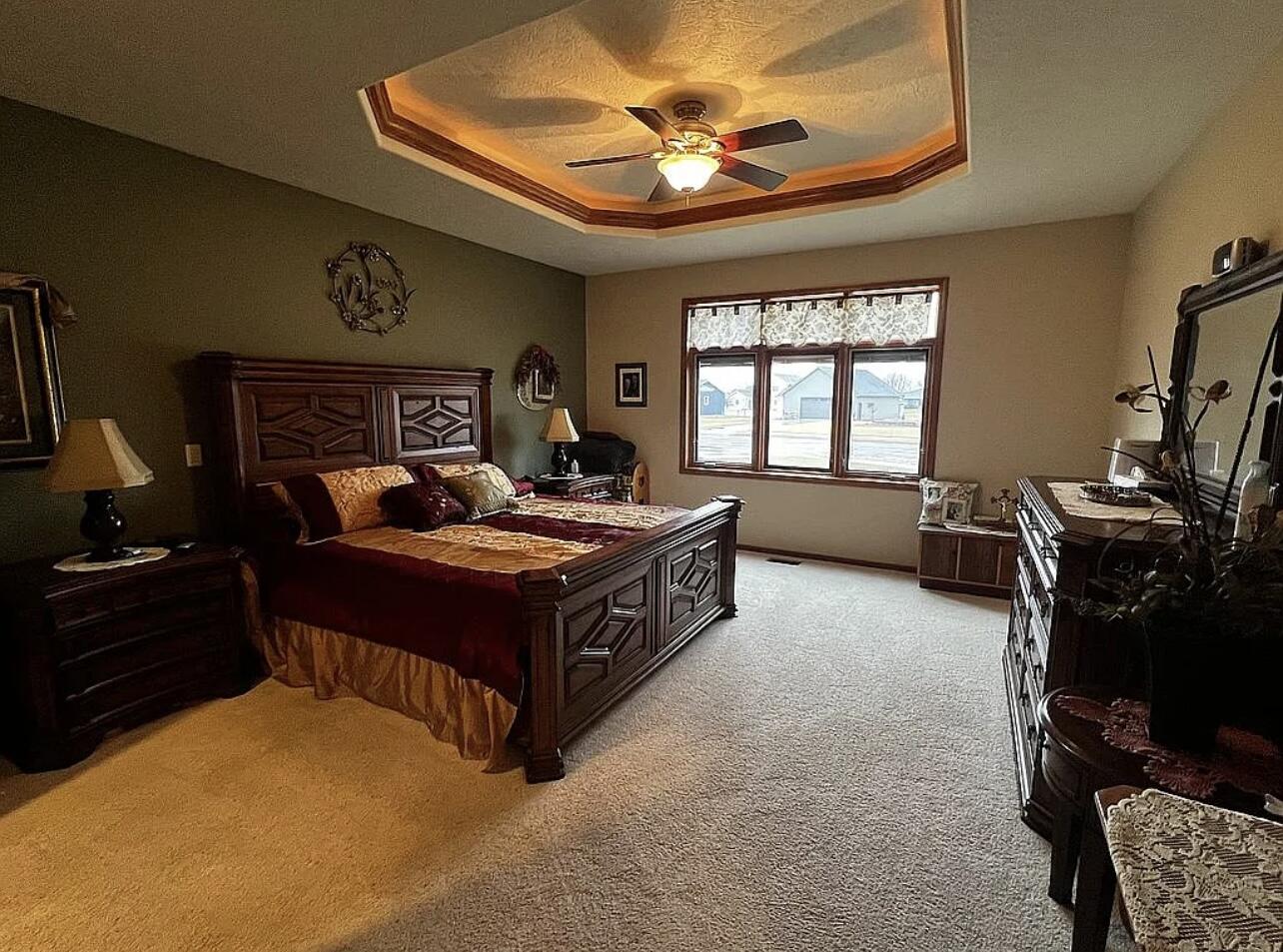 2704 Mentzer Ct