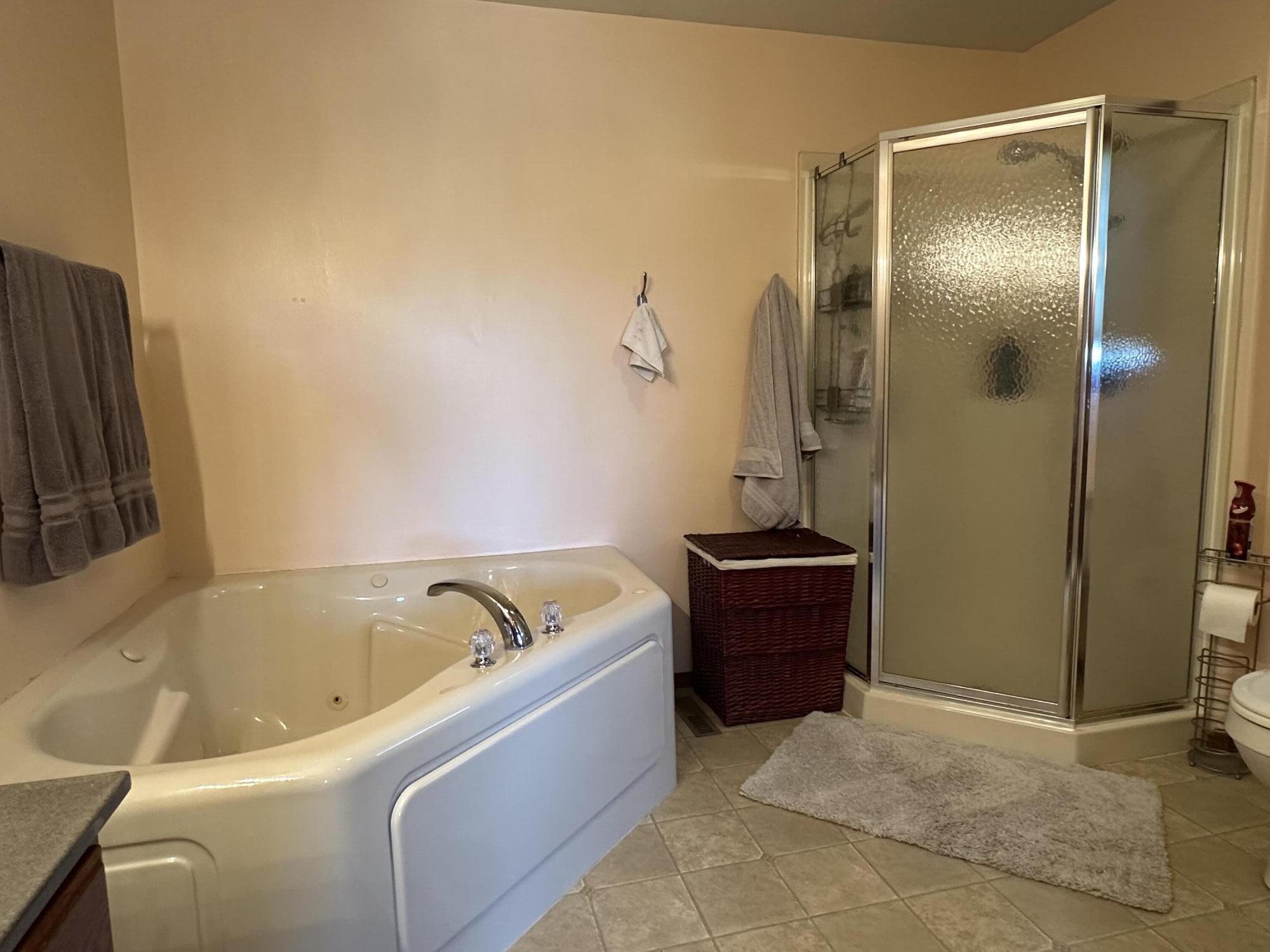 3017 Maui Dr
