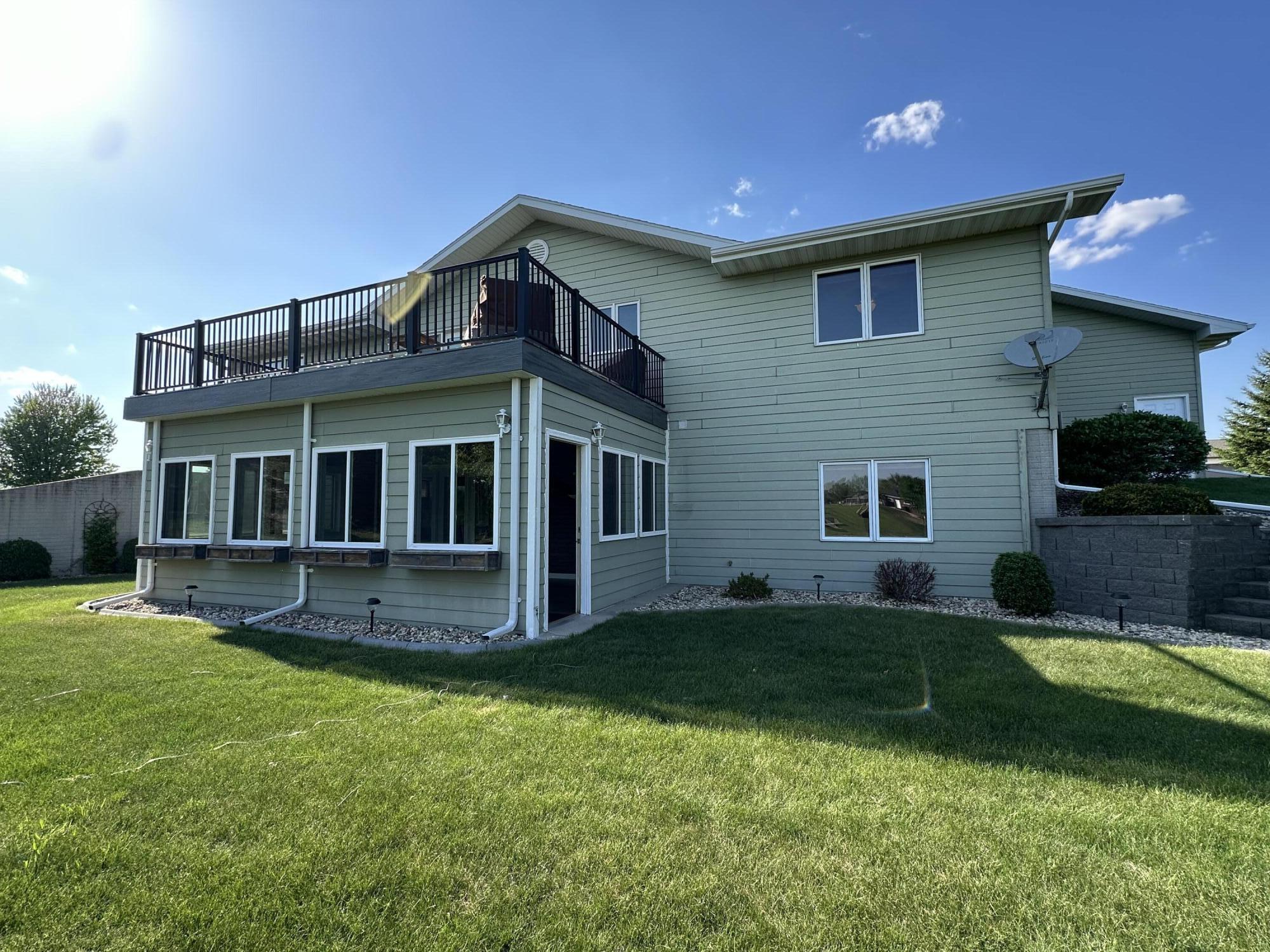 3017 Maui Dr