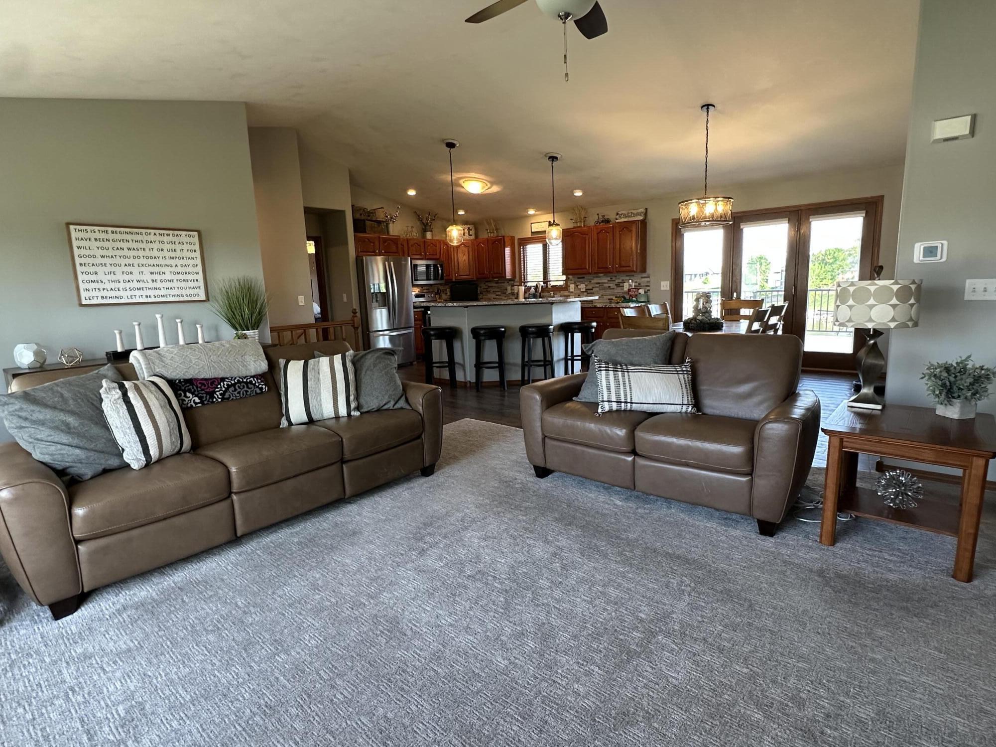 3017 Maui Dr
