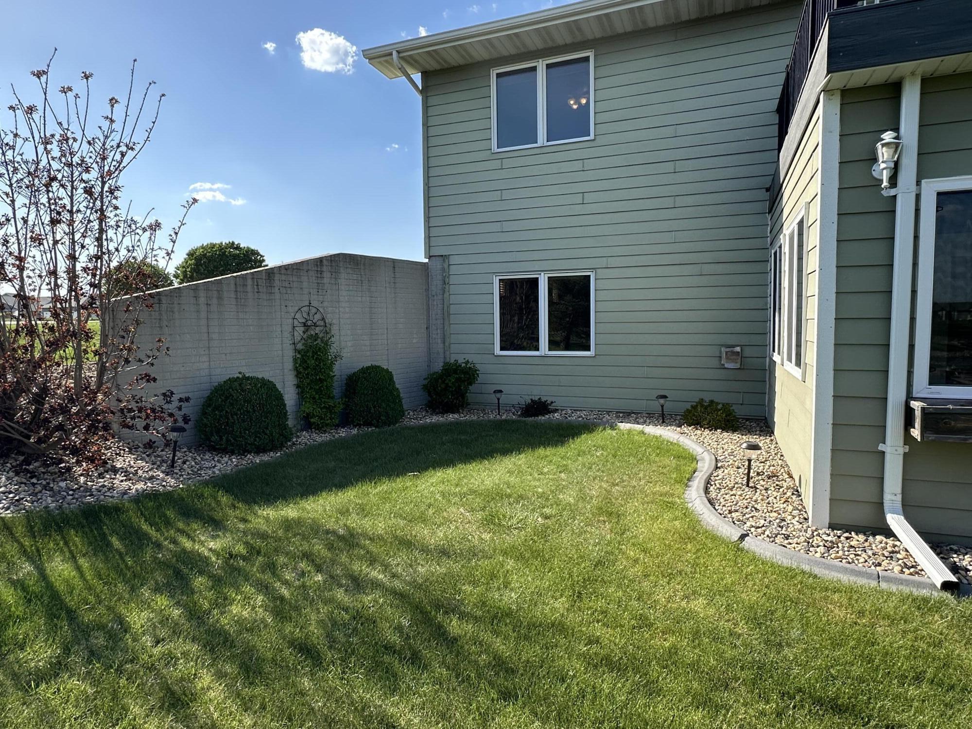 3017 Maui Dr