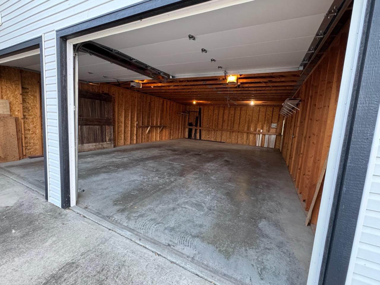 402 E Main St