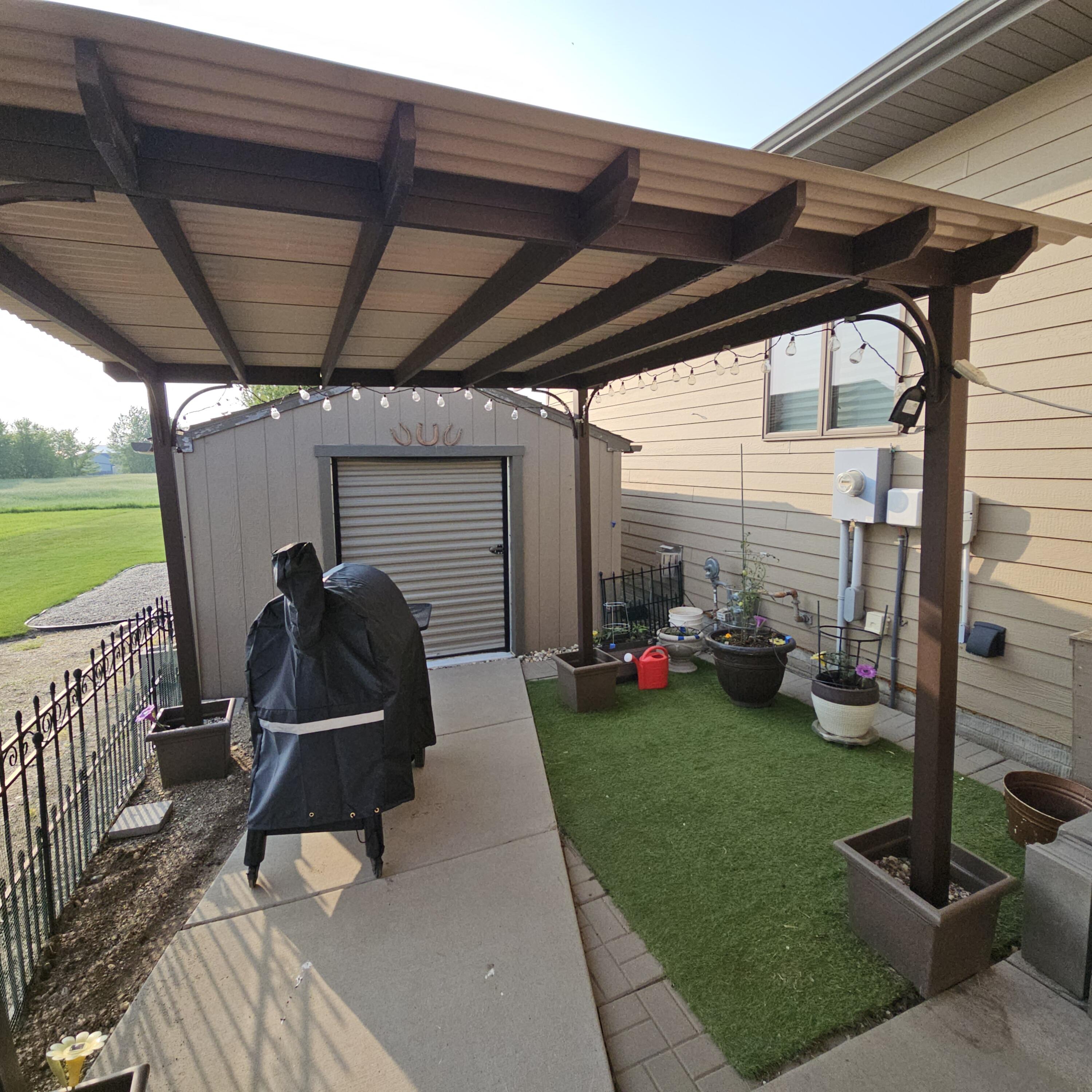 3208 Maui Dr