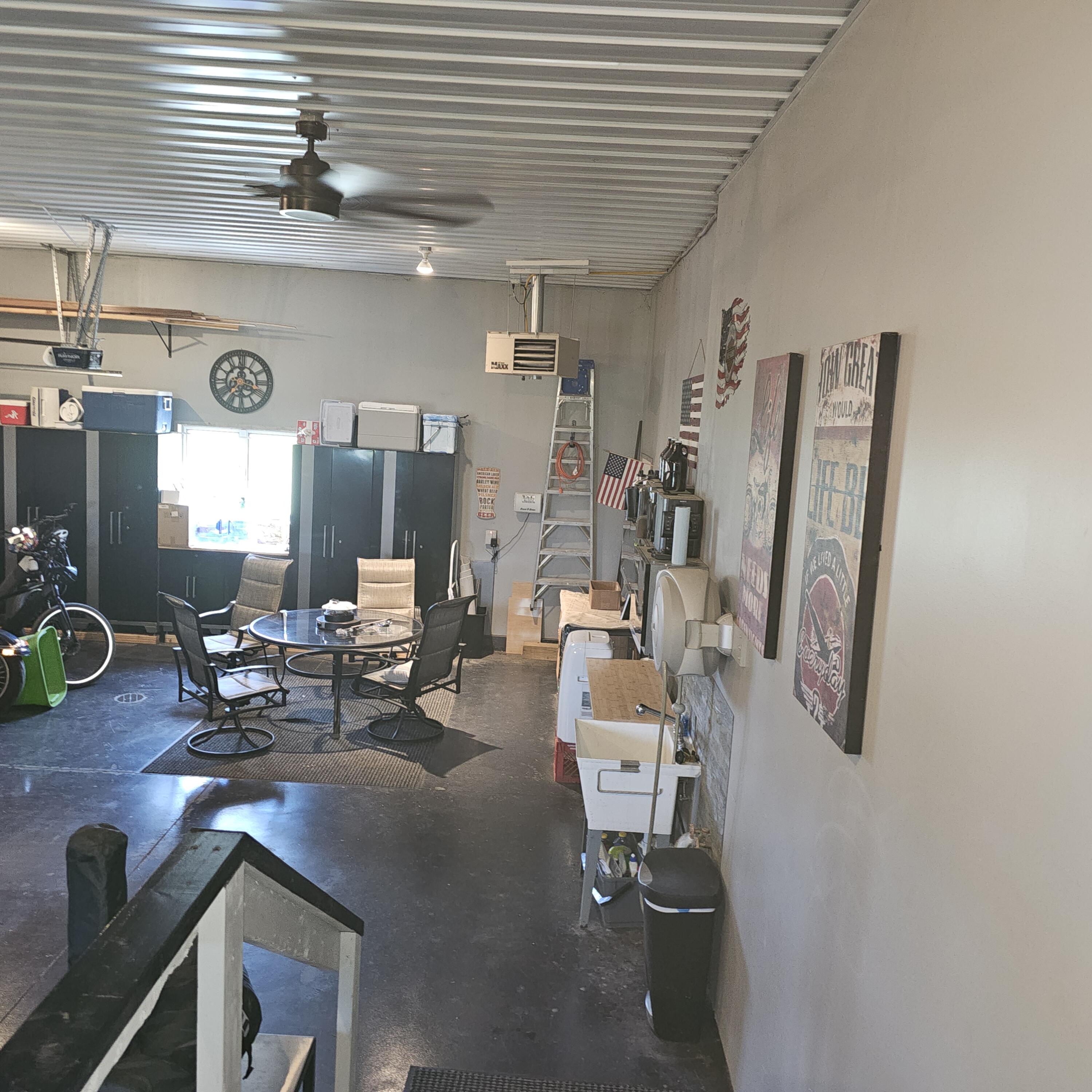 3208 Maui Dr
