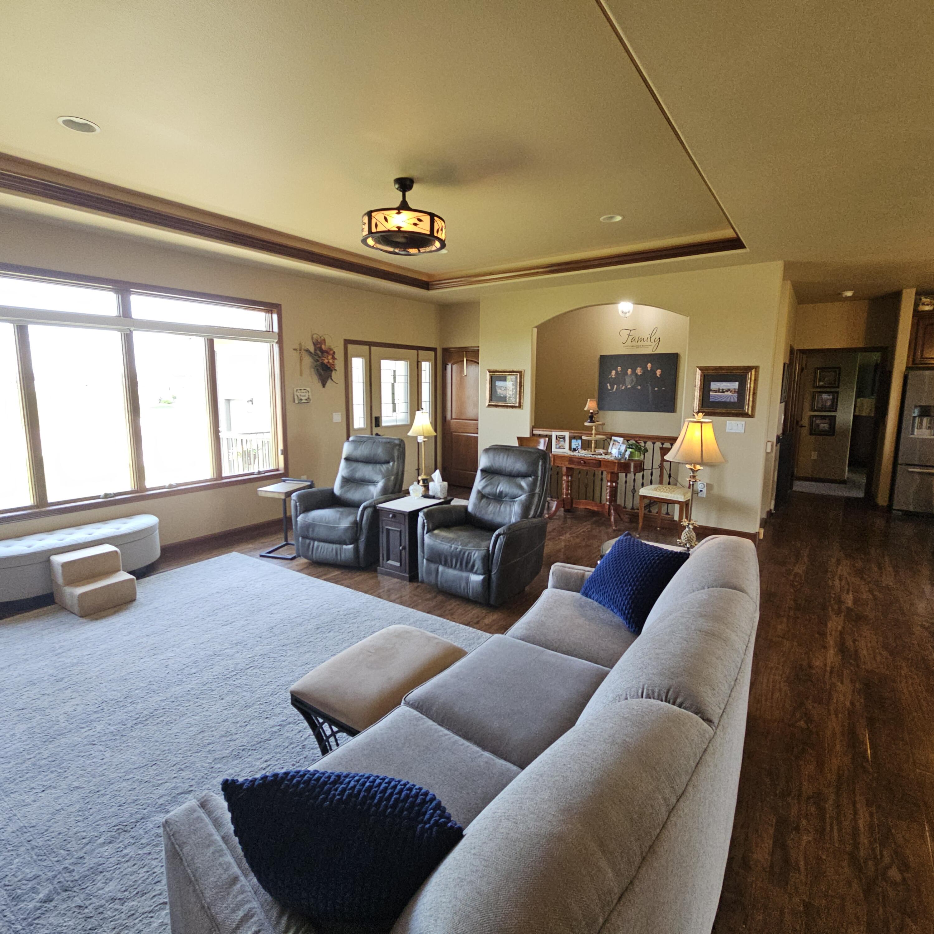 3208 Maui Dr