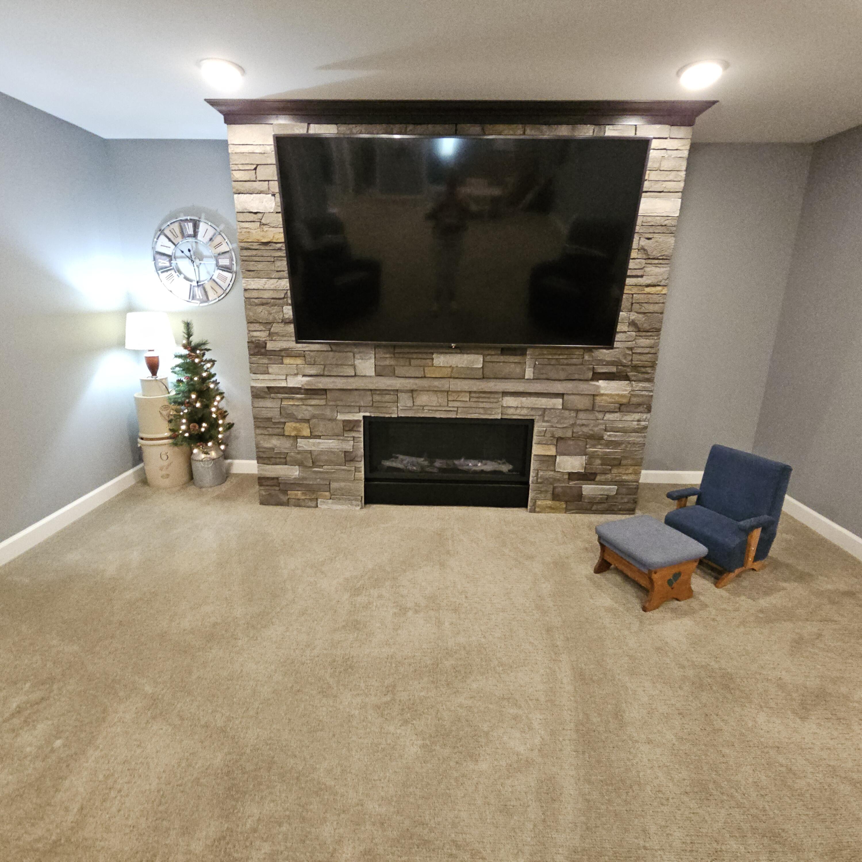 3208 Maui Dr
