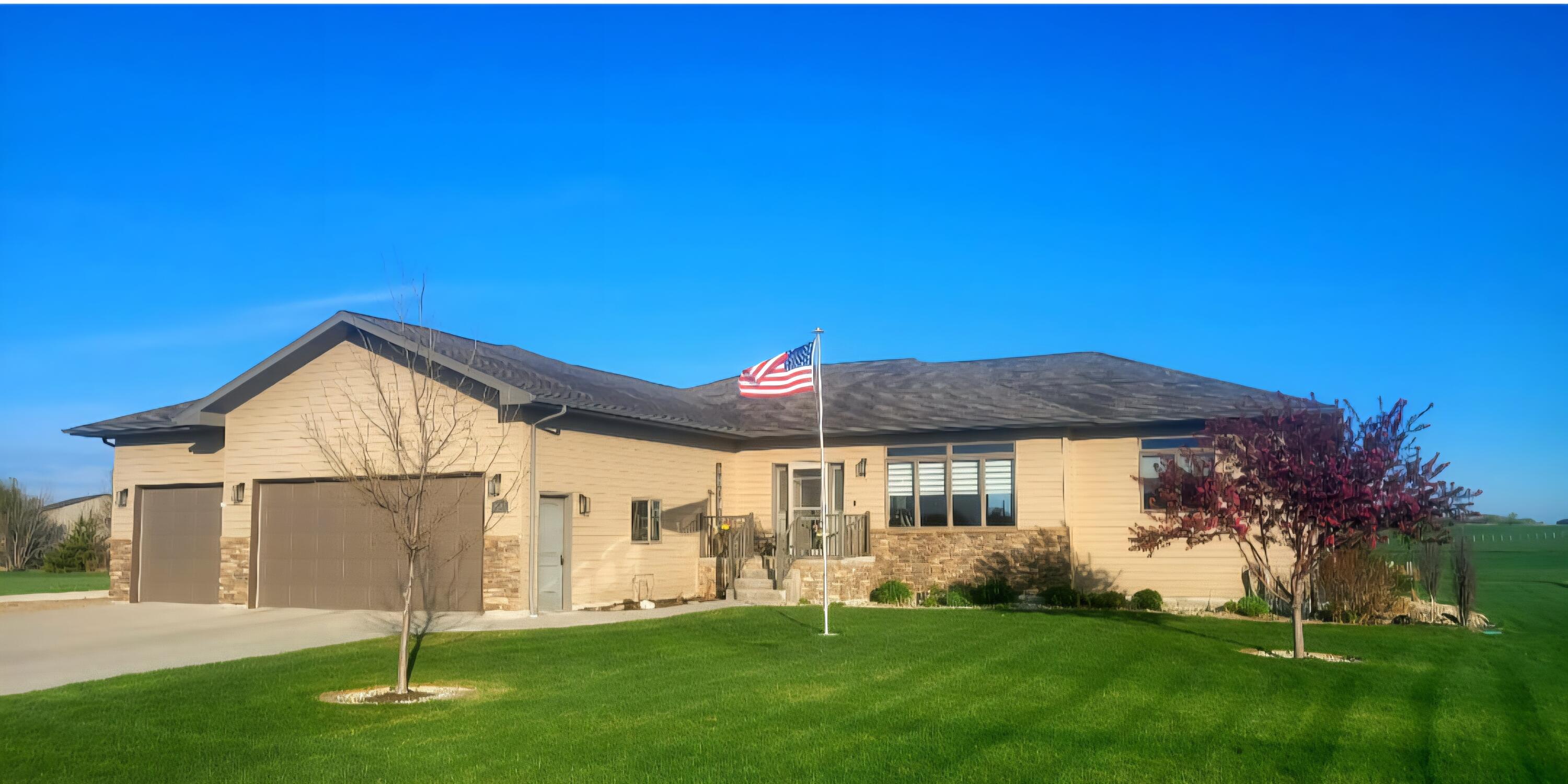 3208 Maui Dr